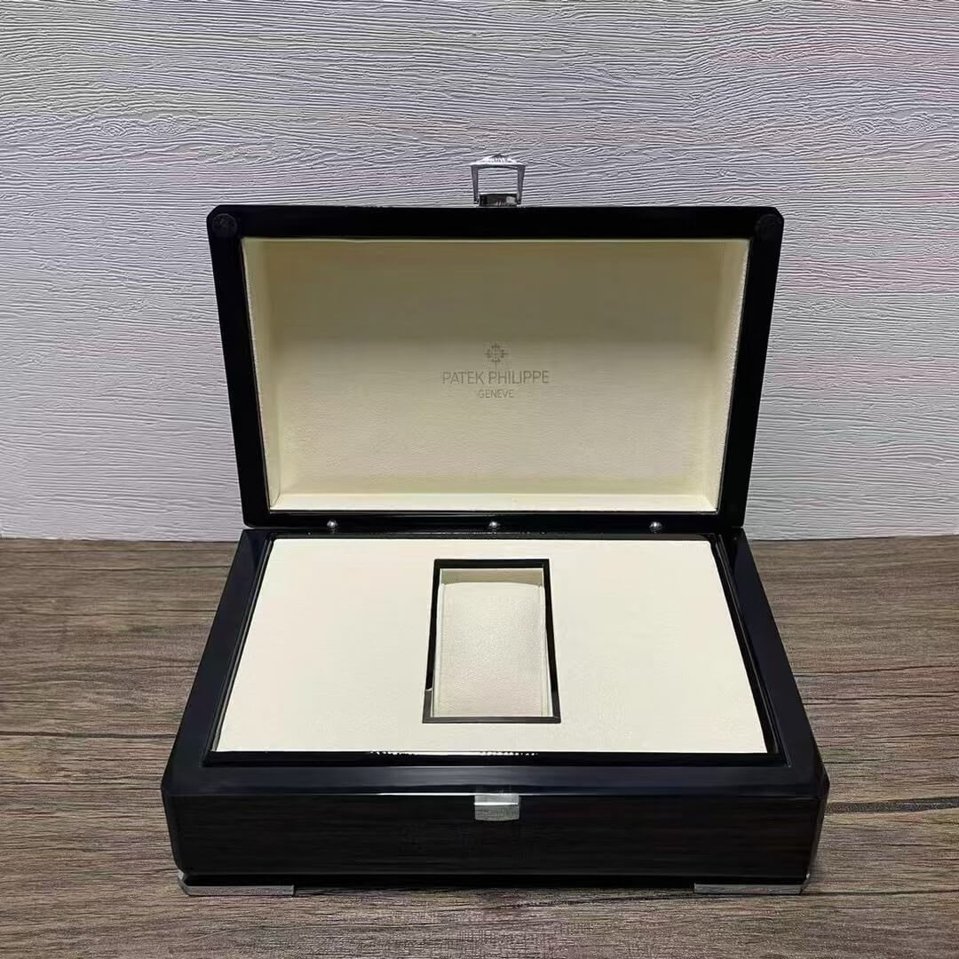The Patek Philippe Watch Box Full Set The Patek Philippe Watch Box Full Set