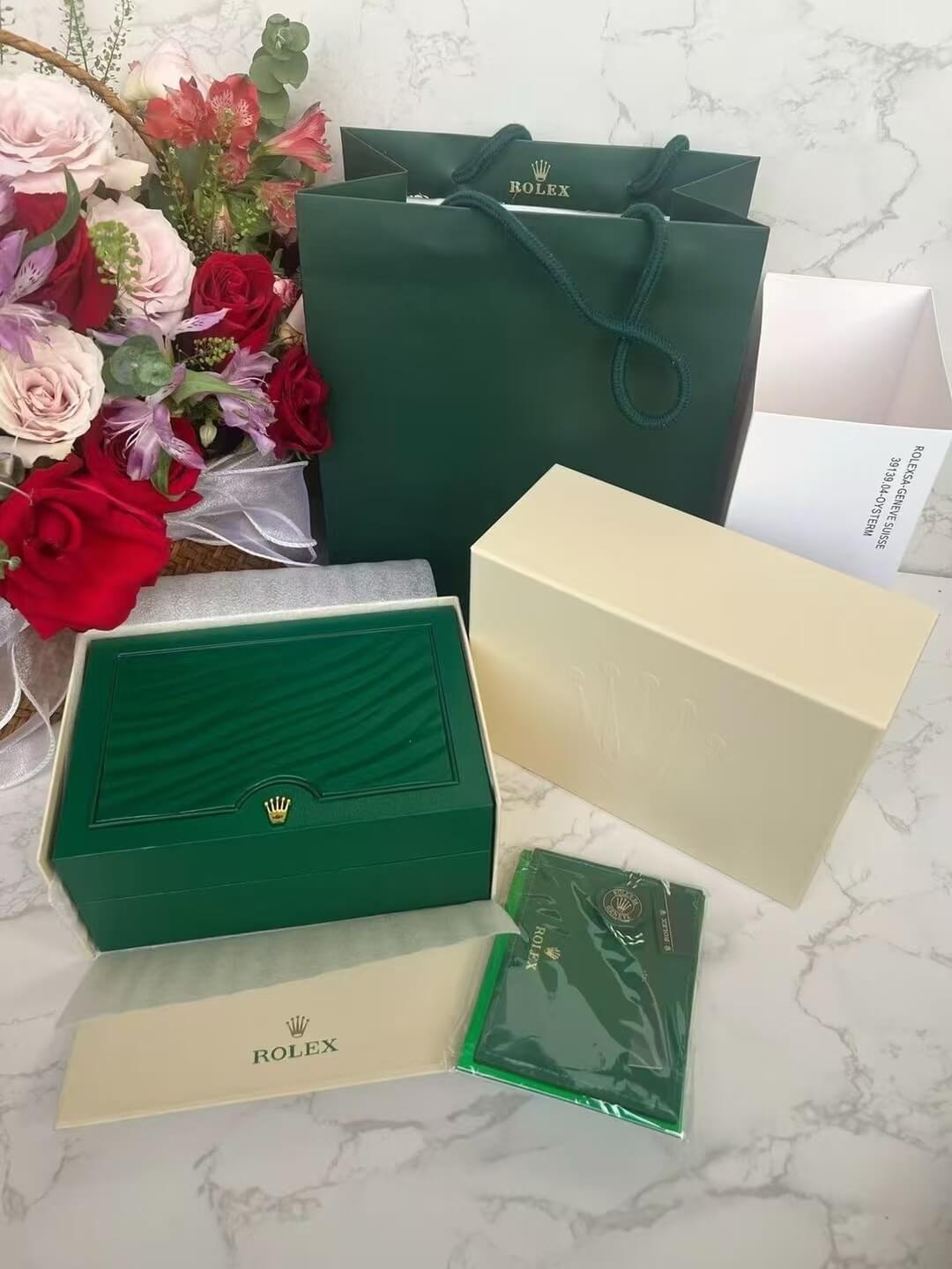 The Previous Rolex Watch Box Full Set The Previous Rolex Watch Box Full Set