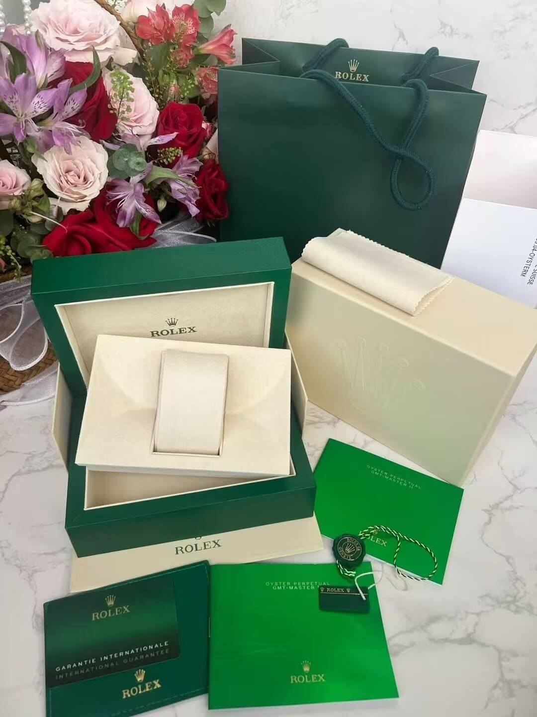 The Previous Rolex Watch Box Full Set The Previous Rolex Watch Box Full Set