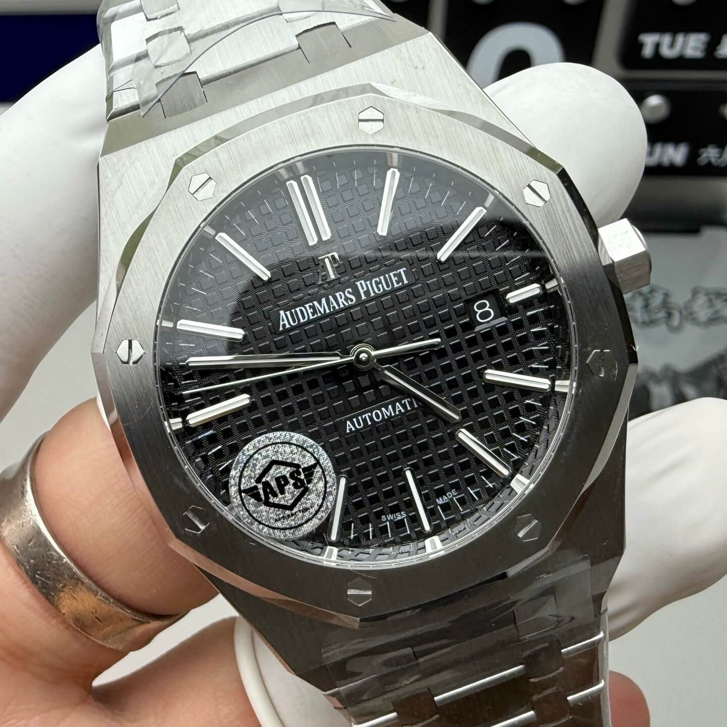 Audemars Piguet Replica Royal Oak Super Clone Watch 15400ST.OO.1220ST.01 Audemars Piguet Replica Royal Oak Super Clone Watch 15400ST.OO.1220ST.01