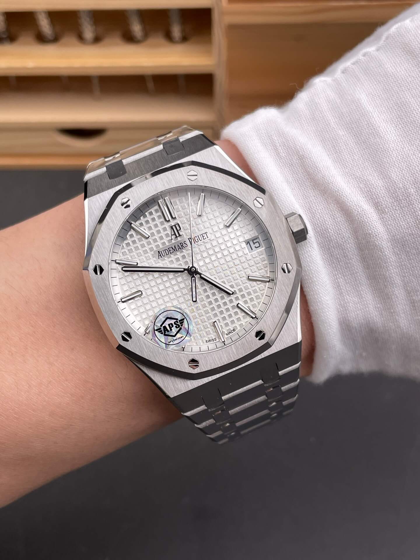 Audemars Piguet Replica Royal Oak Super Clone Watch 15500ST.OO.1220ST.04