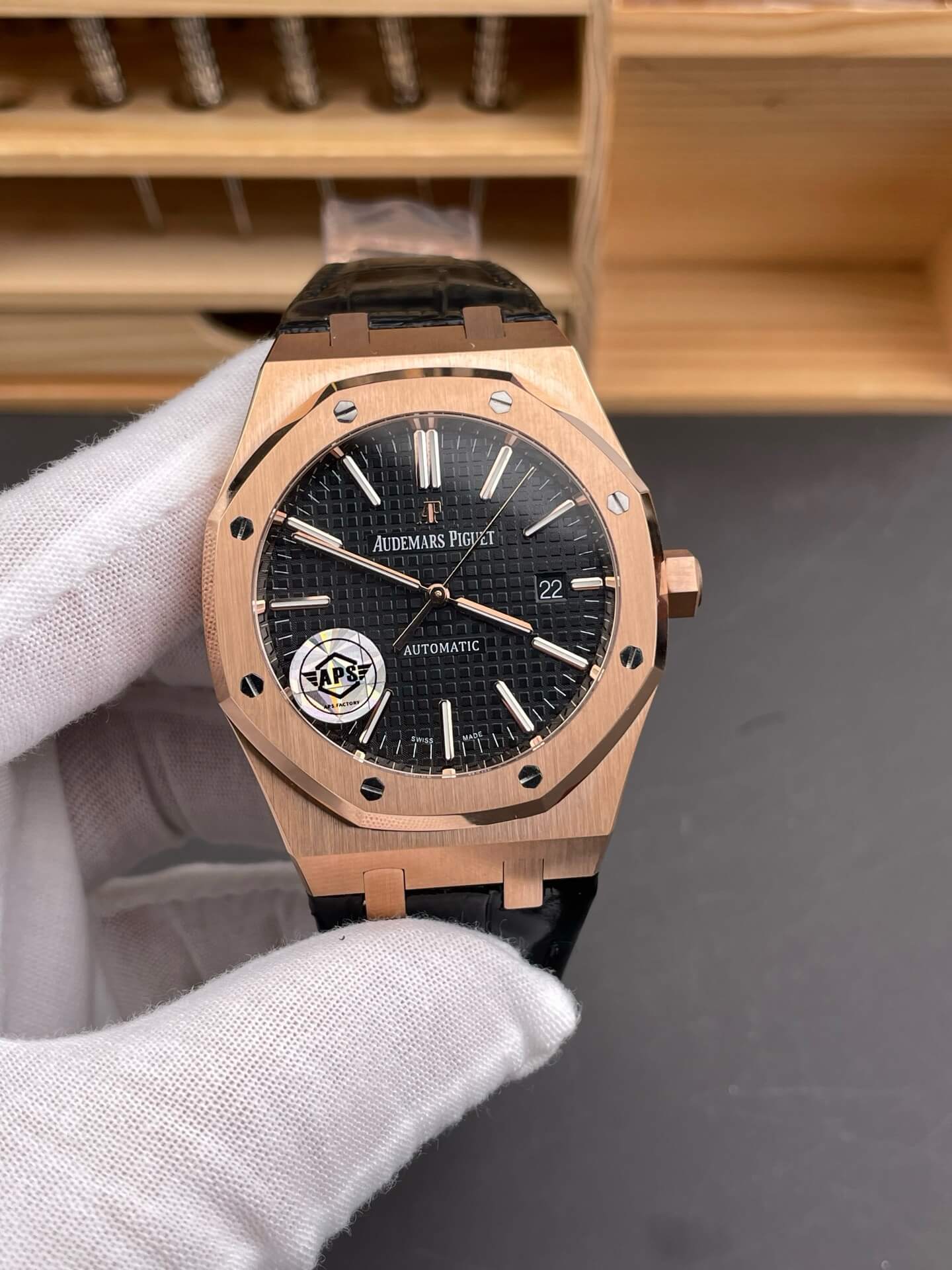 Audemars Piguet Replica Royal Oak Super Clone Watch 15400OR.OO.D002CR.01
