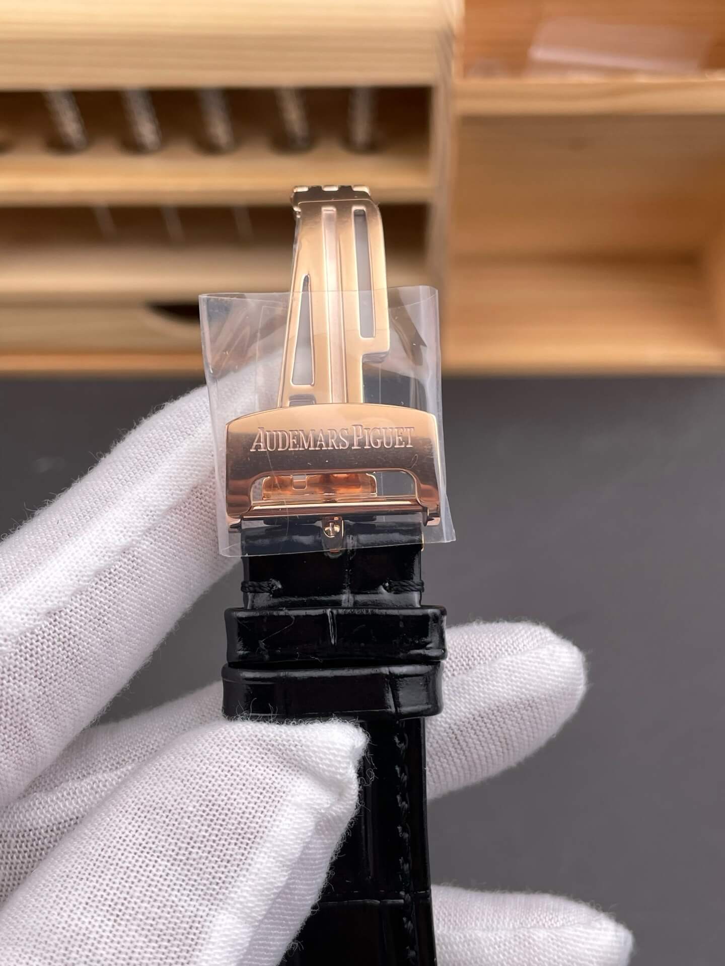 Audemars Piguet Replica Royal Oak Super Clone Watch 15400OR.OO.D002CR.01