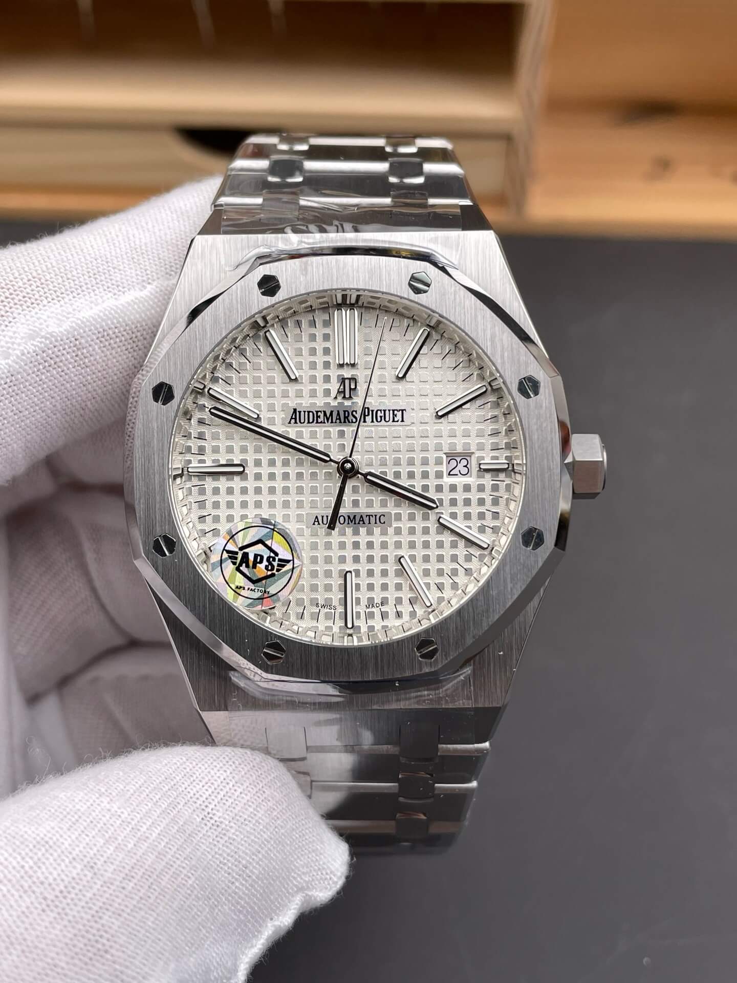 Audemars Piguet Replica Royal Oak Super Clone Watch 15400ST.OO.1220ST.02 Audemars Piguet Replica Royal Oak Super Clone Watch 15400ST.OO.1220ST.02