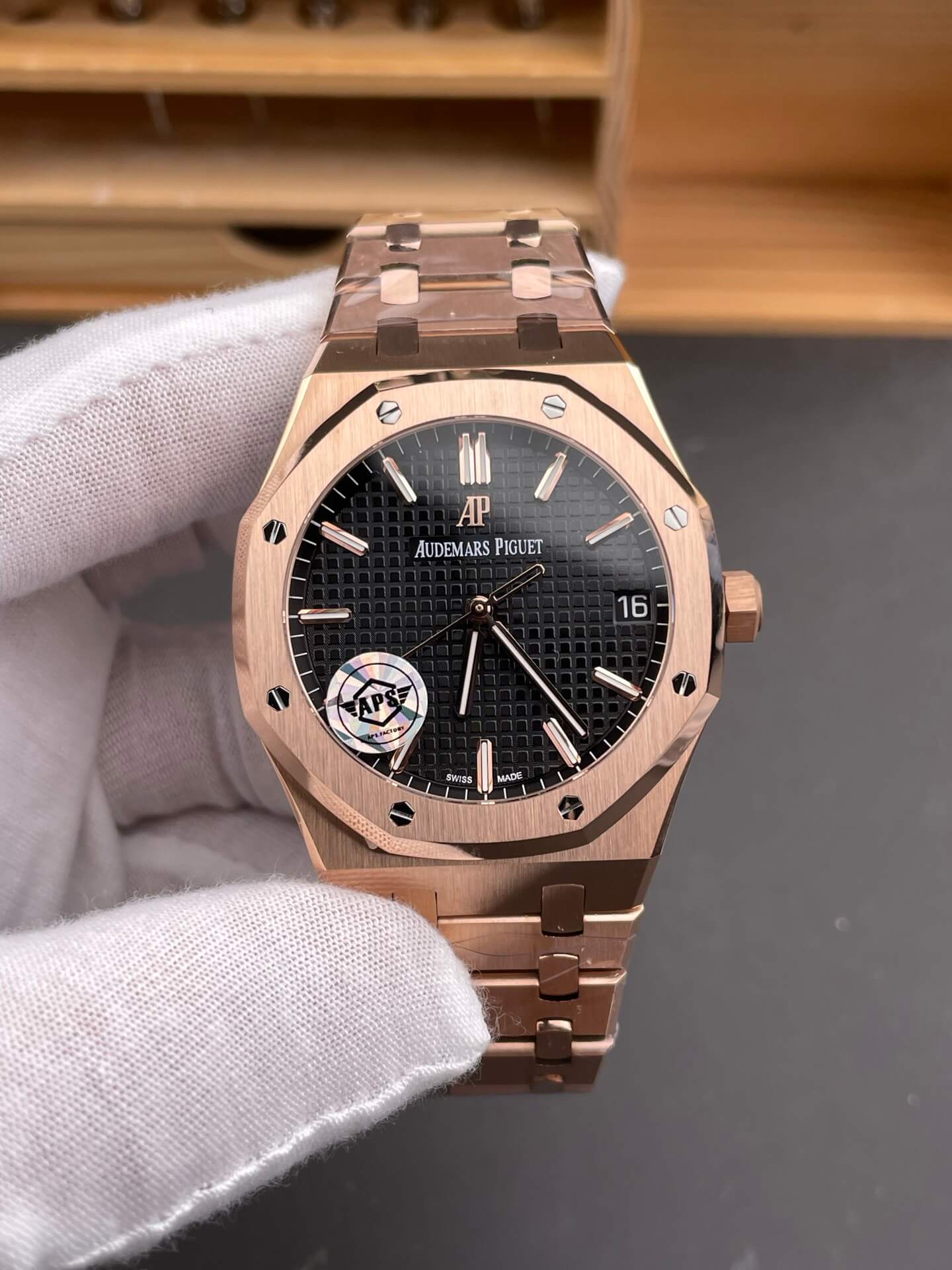 Audemars Piguet Replica Royal Oak Super Clone Watch 15500OR.OO.1220OR.01