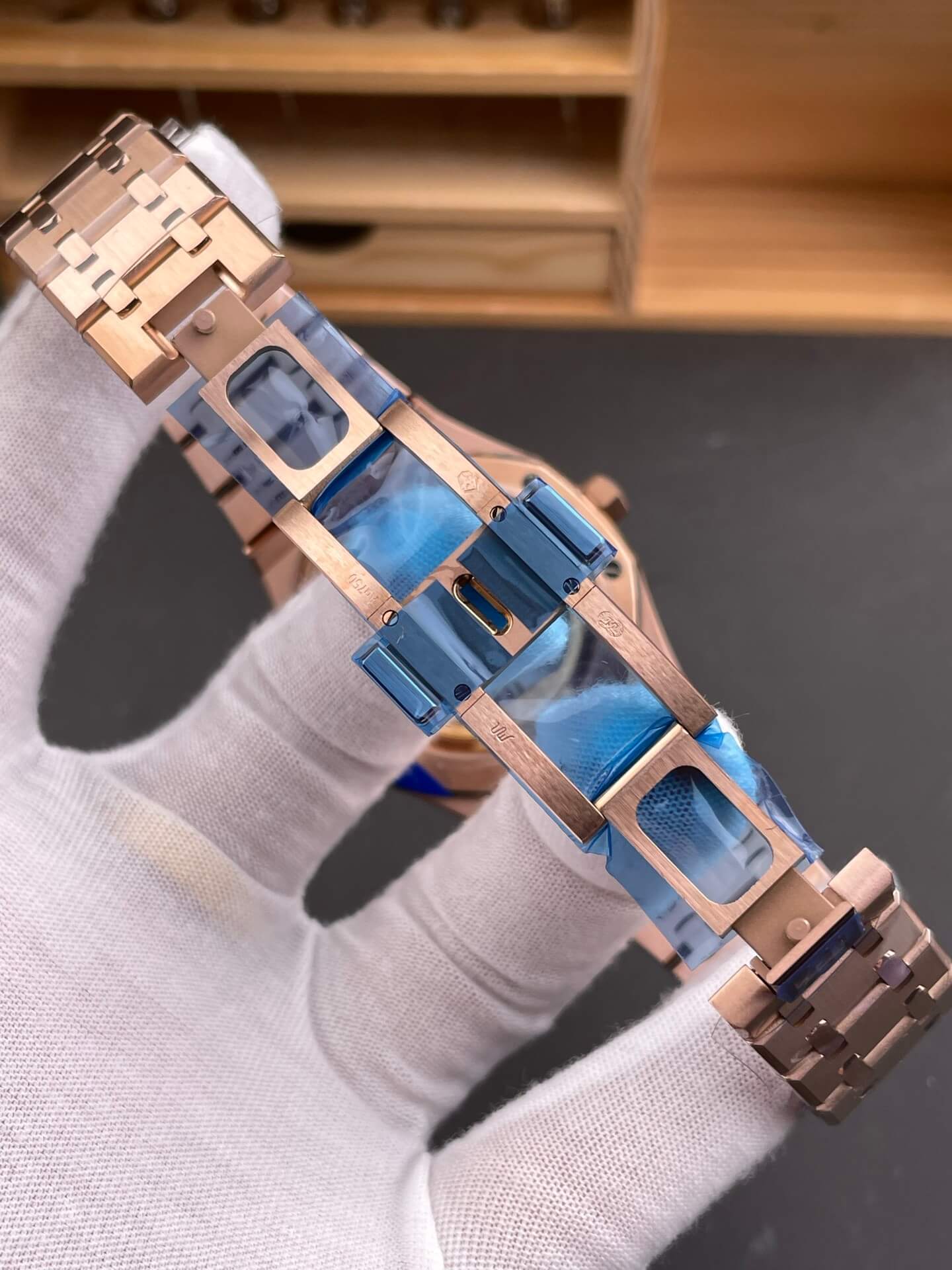 Audemars Piguet Replica Royal Oak Super Clone Watch 15500OR.OO.1220OR.01