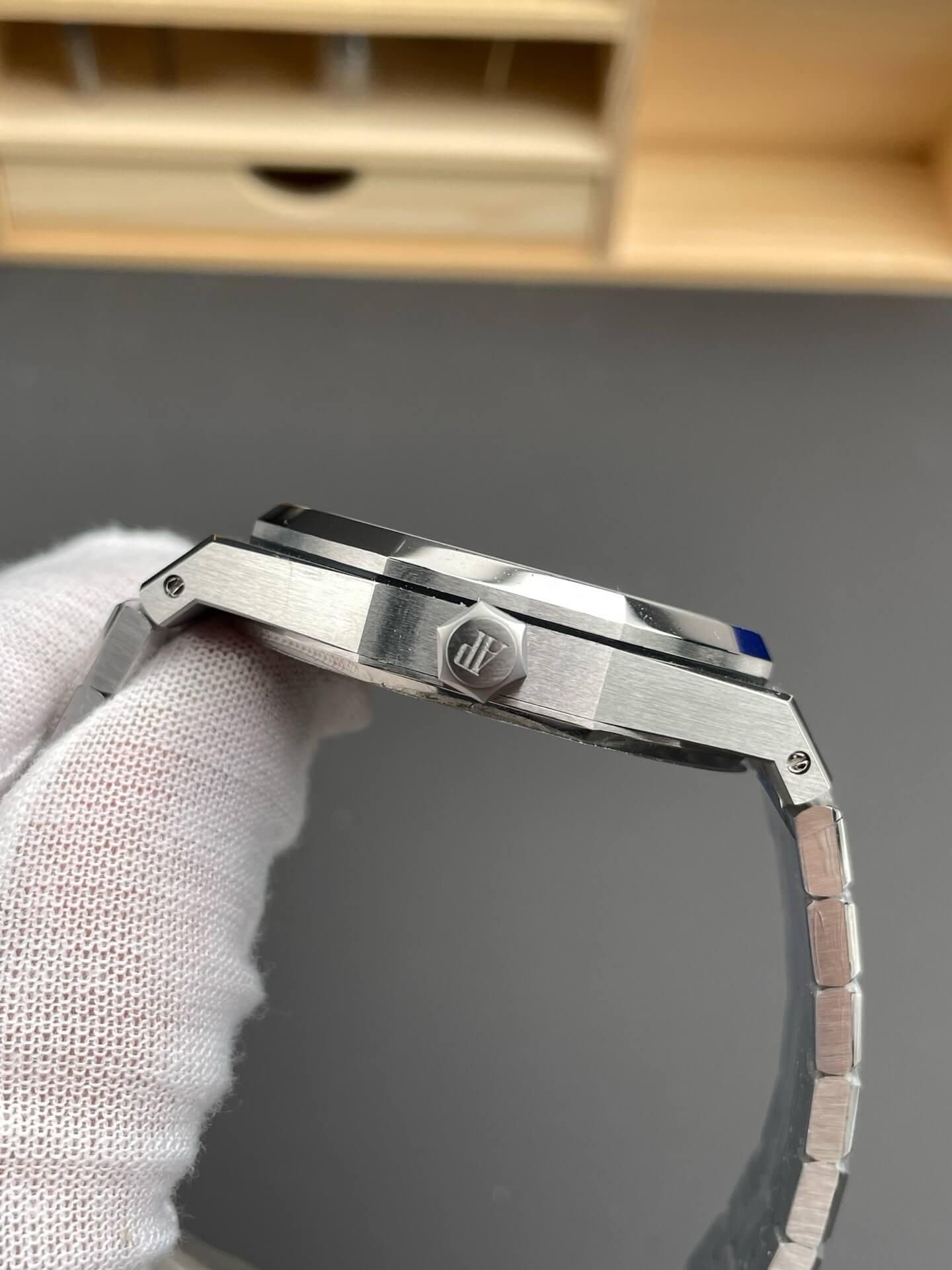 Audemars Piguet Replica Royal Oak Super Clone Watch 15500ST.OO.1220ST.02
