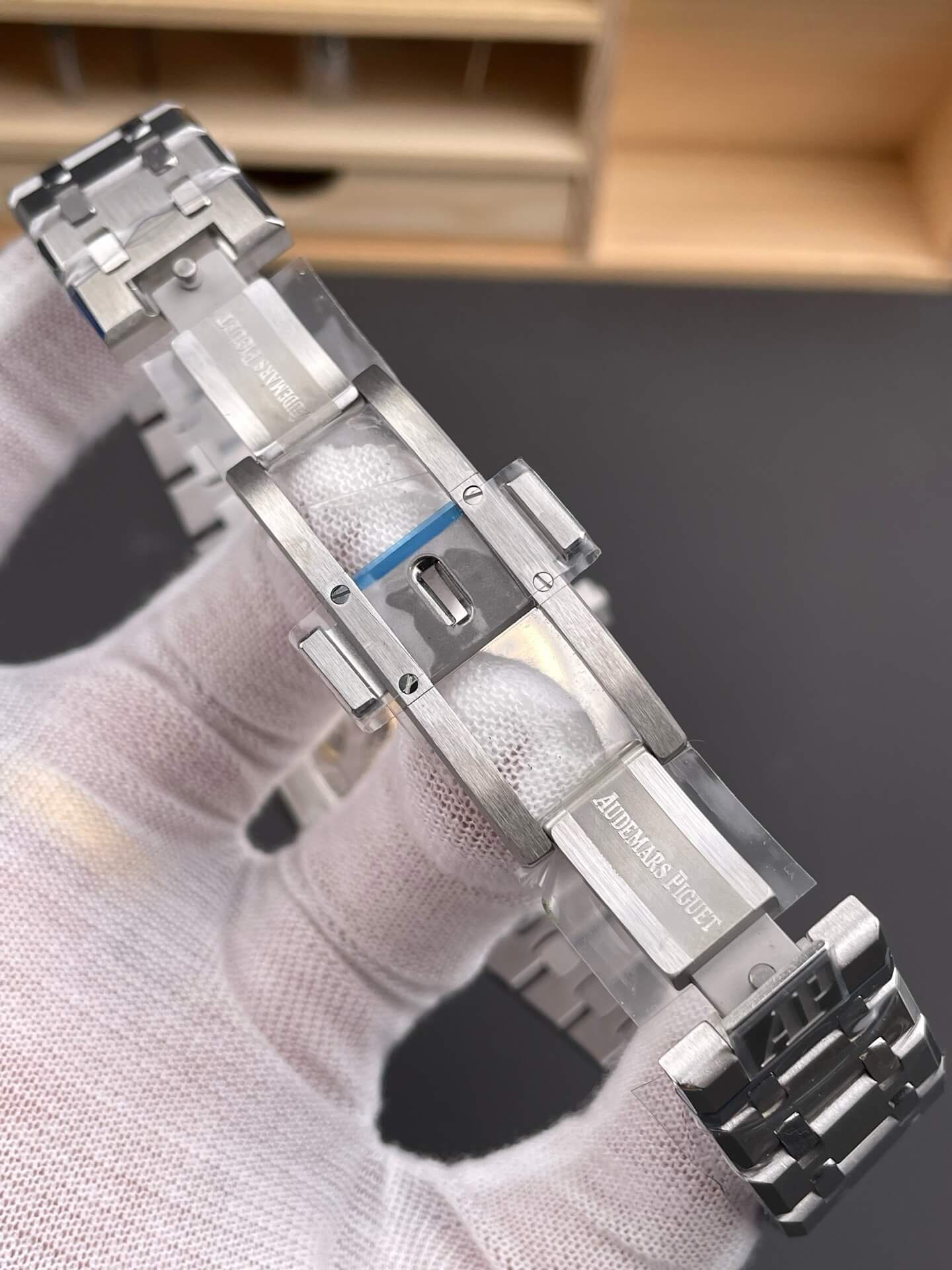 Audemars Piguet Replica Royal Oak Super Clone Watch 15500ST.OO.1220ST.02
