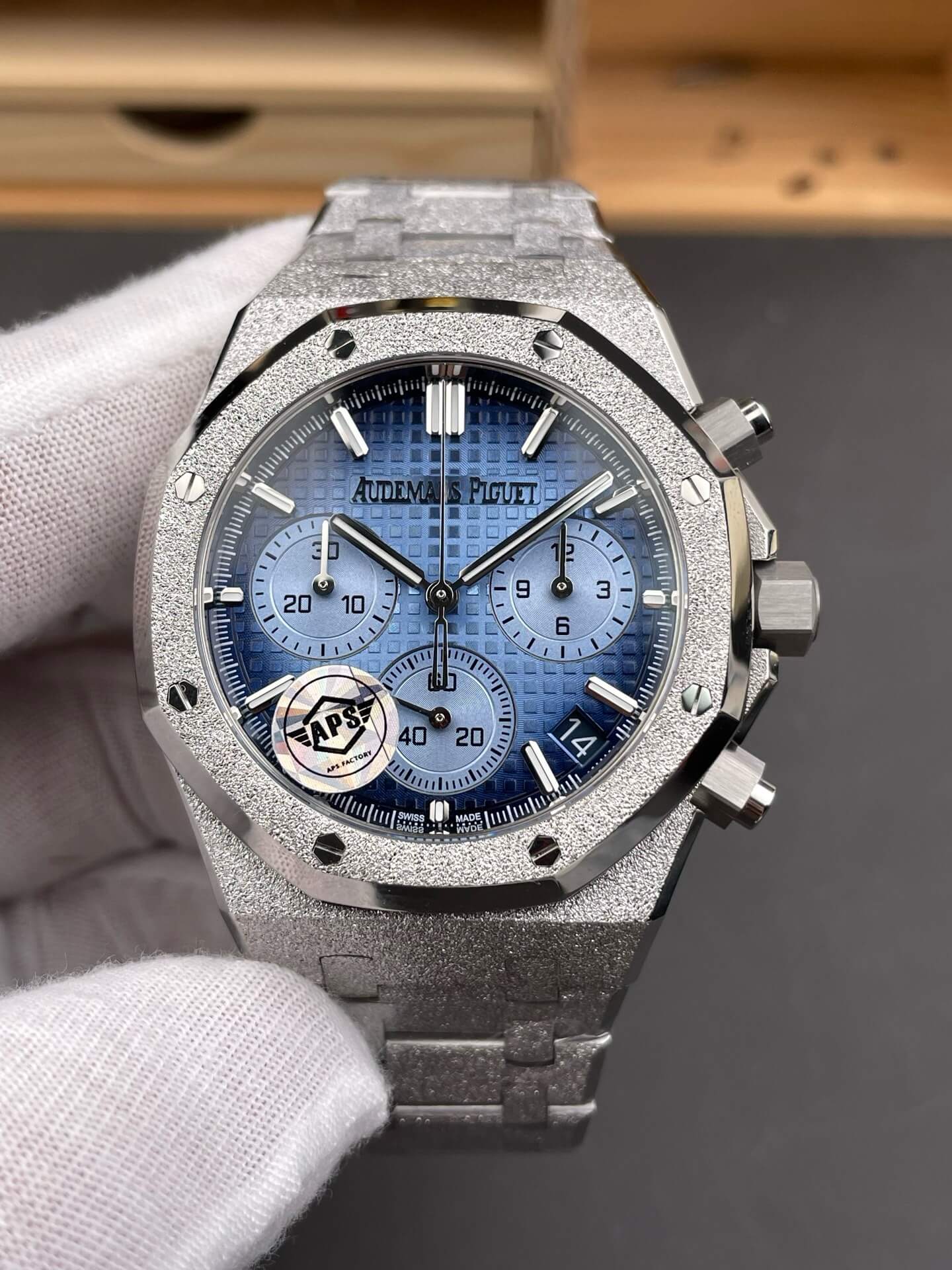 Audemars Piguet Replica Royal Oak Super Clone Watch 26240BC.GG.1324BC.02