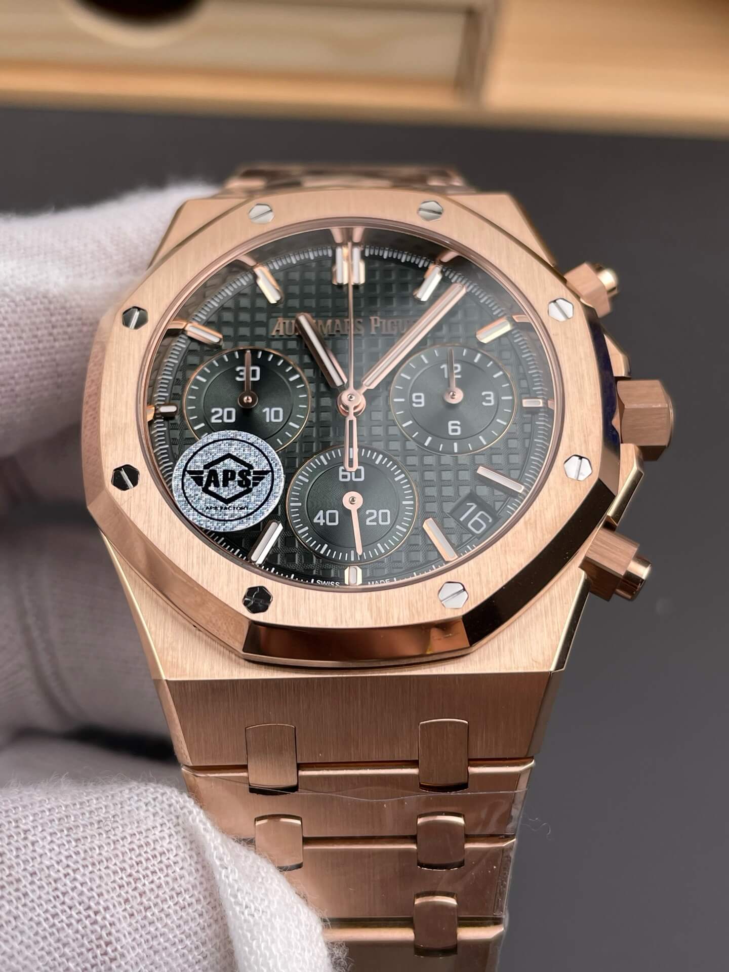 Audemars Piguet Replica Royal Oak Super Clone Watch 26240OR.OO.1320OR.08