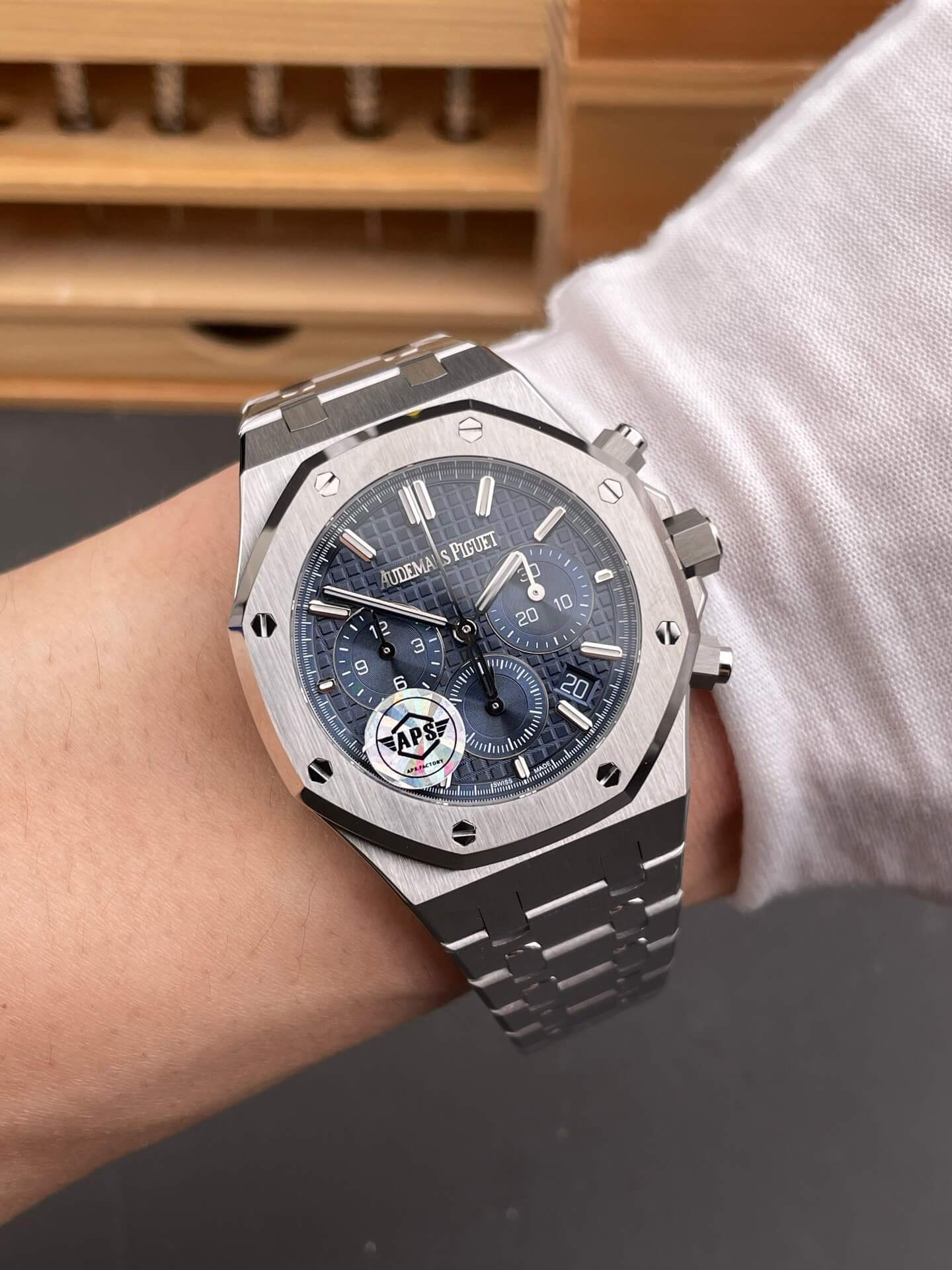 Audemars Piguet Replica Royal Oak Super Clone Watch 26715ST.OO.1356ST.01