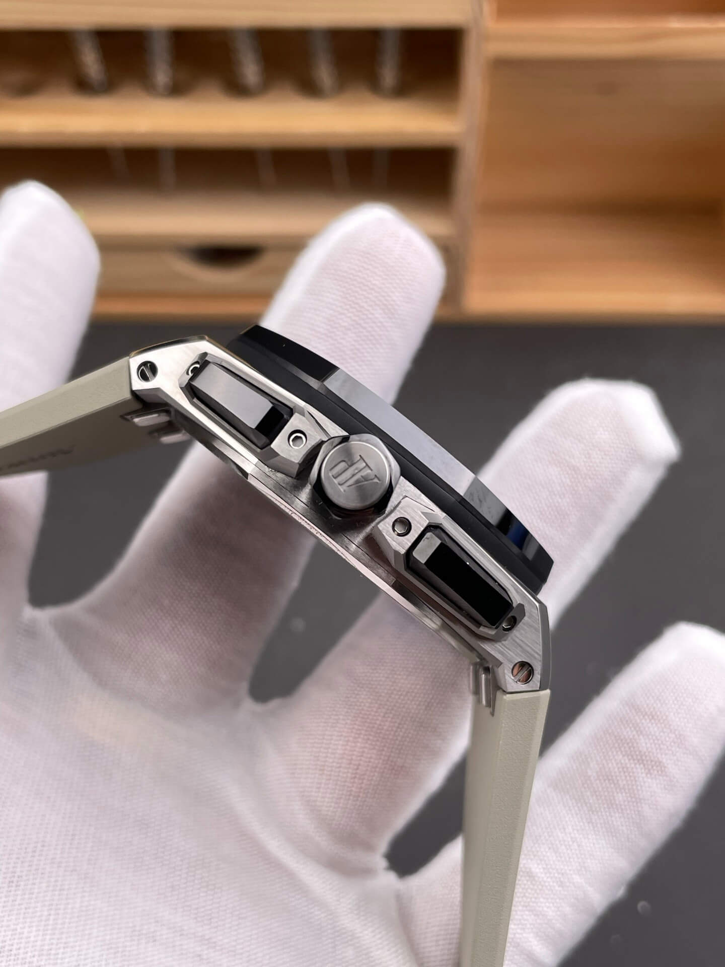 Audemars Piguet Replica Royal Oak Offshore Super Clone Watch 26420SO.OO.A600CA.01
