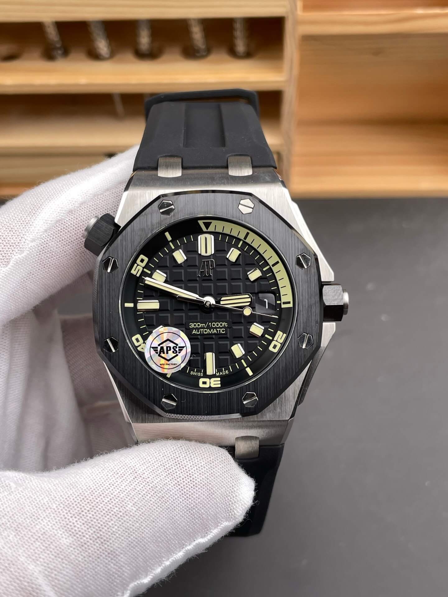Audemars Piguet Replica Royal Oak Super Clone Offshore Watch 15720CN.OO.A002CA.01