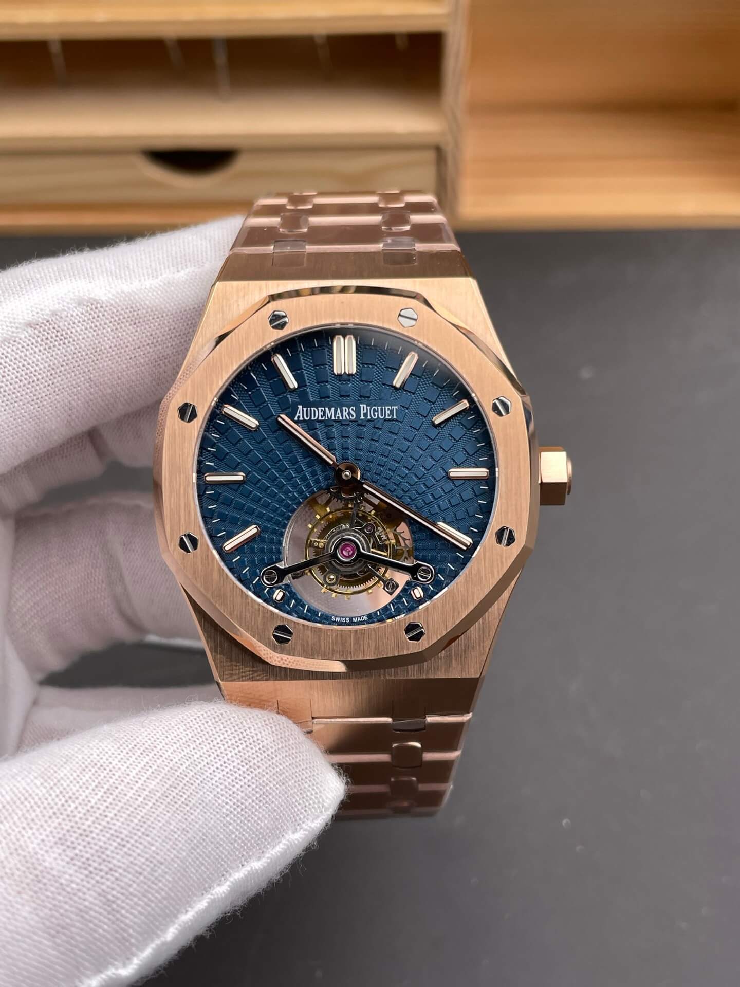 Audemars Piguet Replica Royal Oak Super Clone Watch 26522OR.OO.1220OR.01
