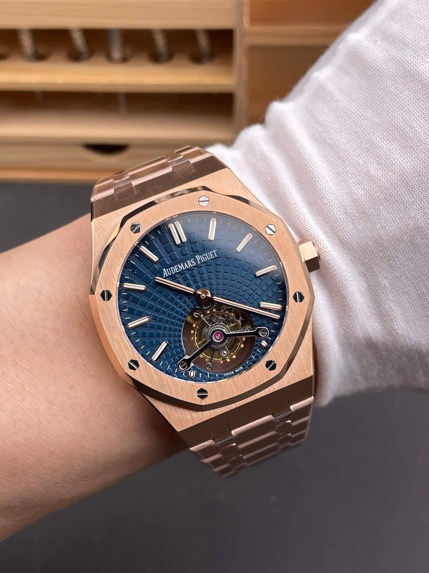 Audemars Piguet Replica Royal Oak Super Clone Watch 26522OR.OO.1220OR.01