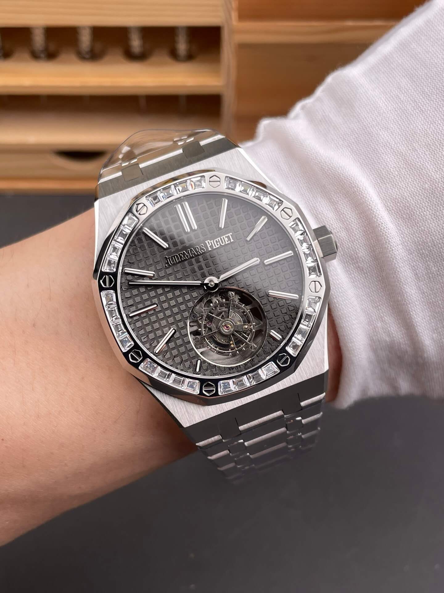 Audemars Piguet Replica Royal Oak Super Clone Watch 26730BC.ZZ.1320BC.01