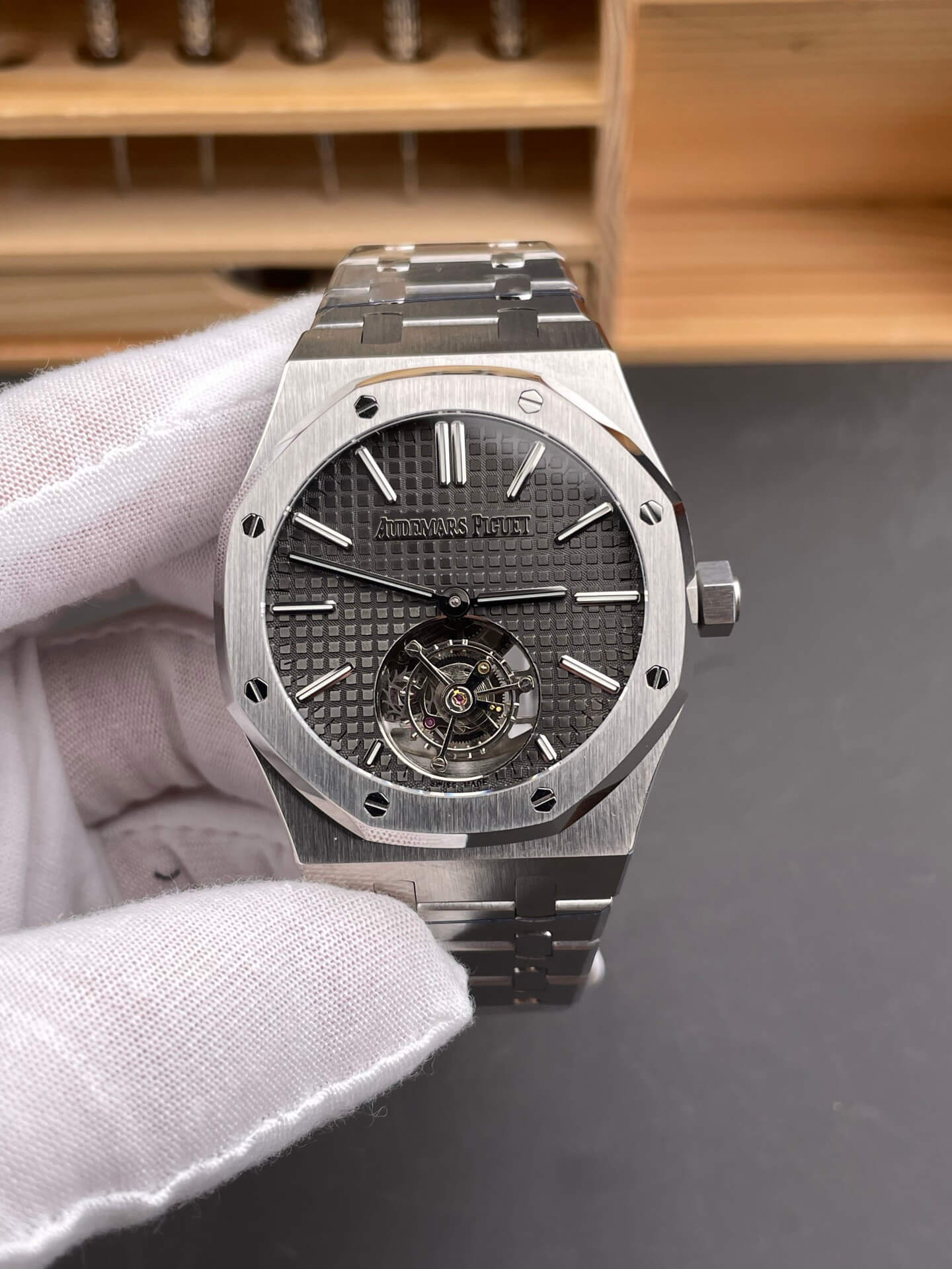 Audemars Piguet Replica Royal Oak Super Clone Watch 26730ST.OO.1320ST.06