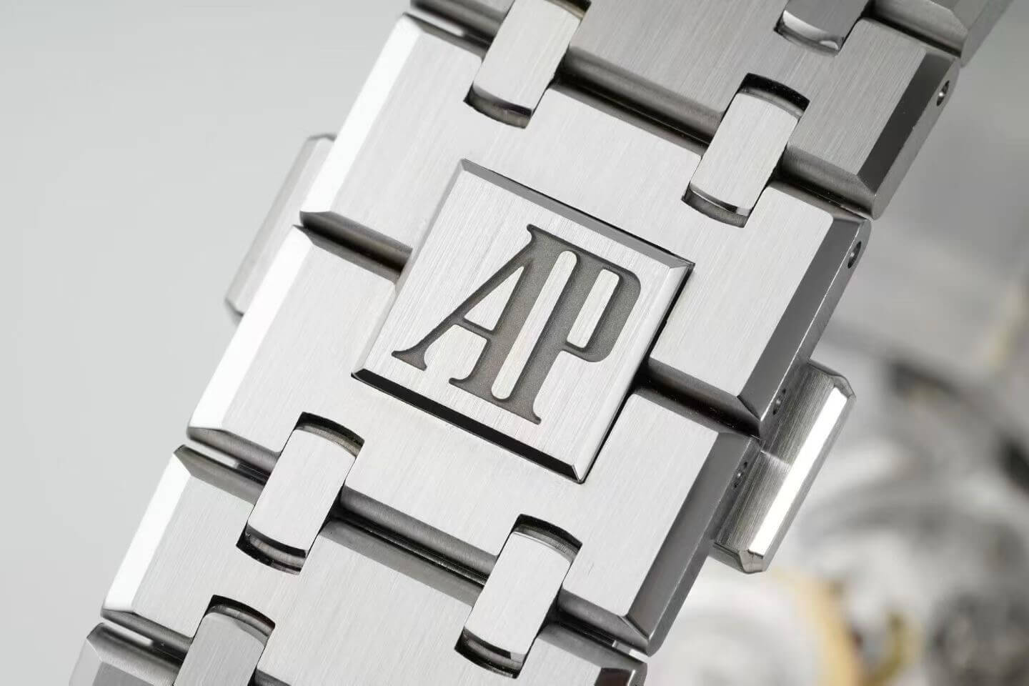 Audemars Piguet Replica Royal Oak Super Clone Watch 26240ST.OO.1320ST.06