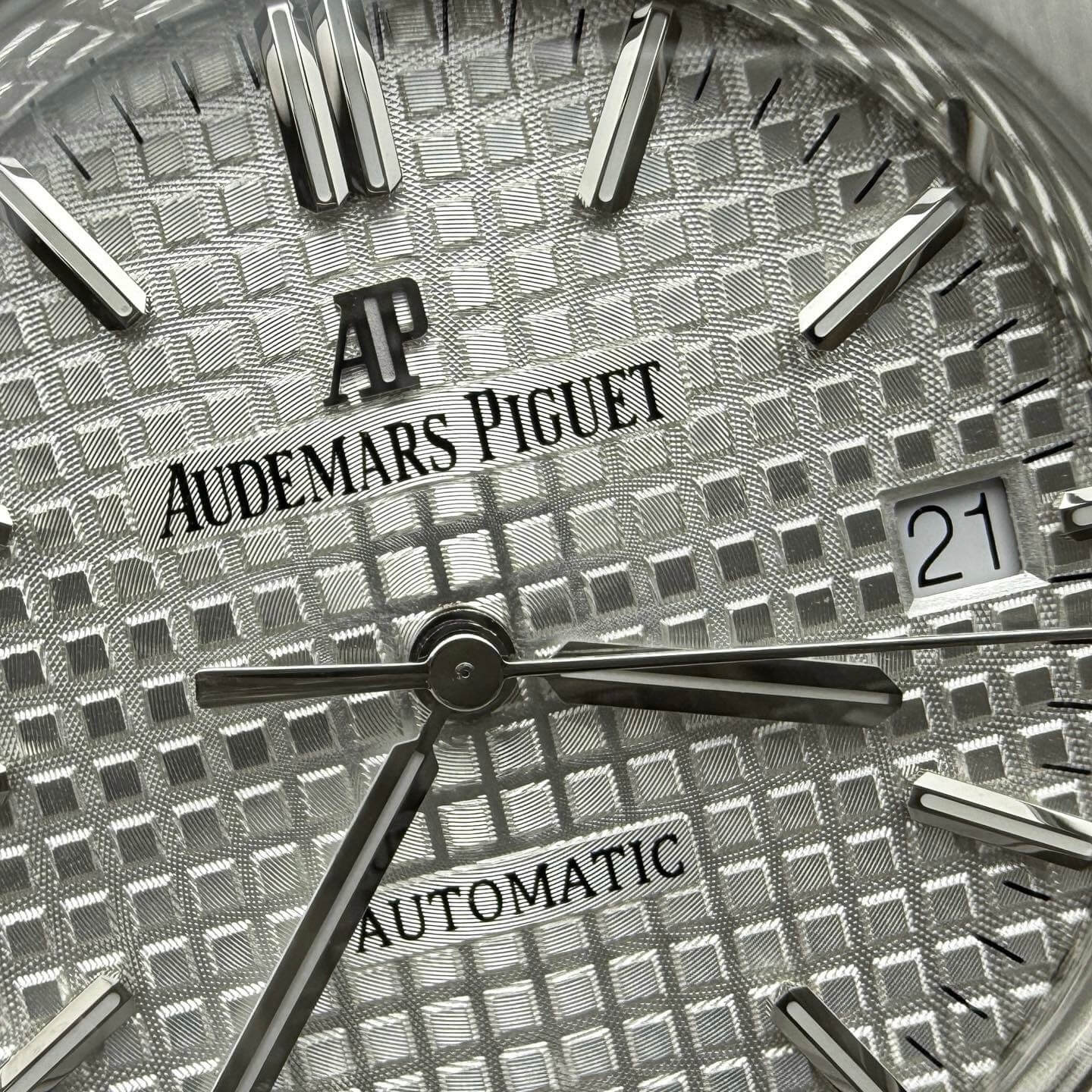 Audemars Piguet Replica Royal Oak Super Clone Watch 15450ST.OO.1256ST.01