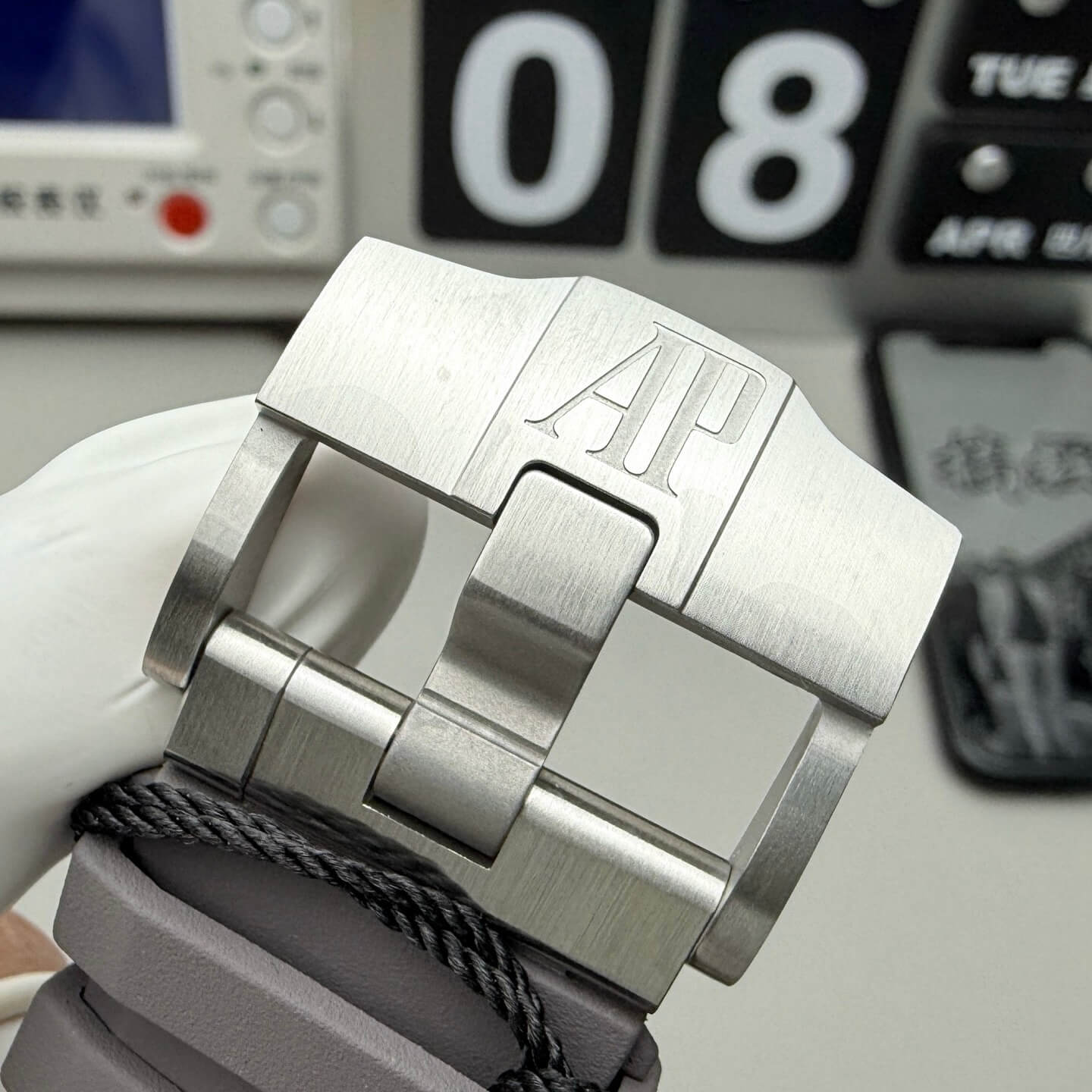 Audemars Piguet Replica Royal Oak Super Clone Offshore Watch 15720ST.OO.A009CA.01