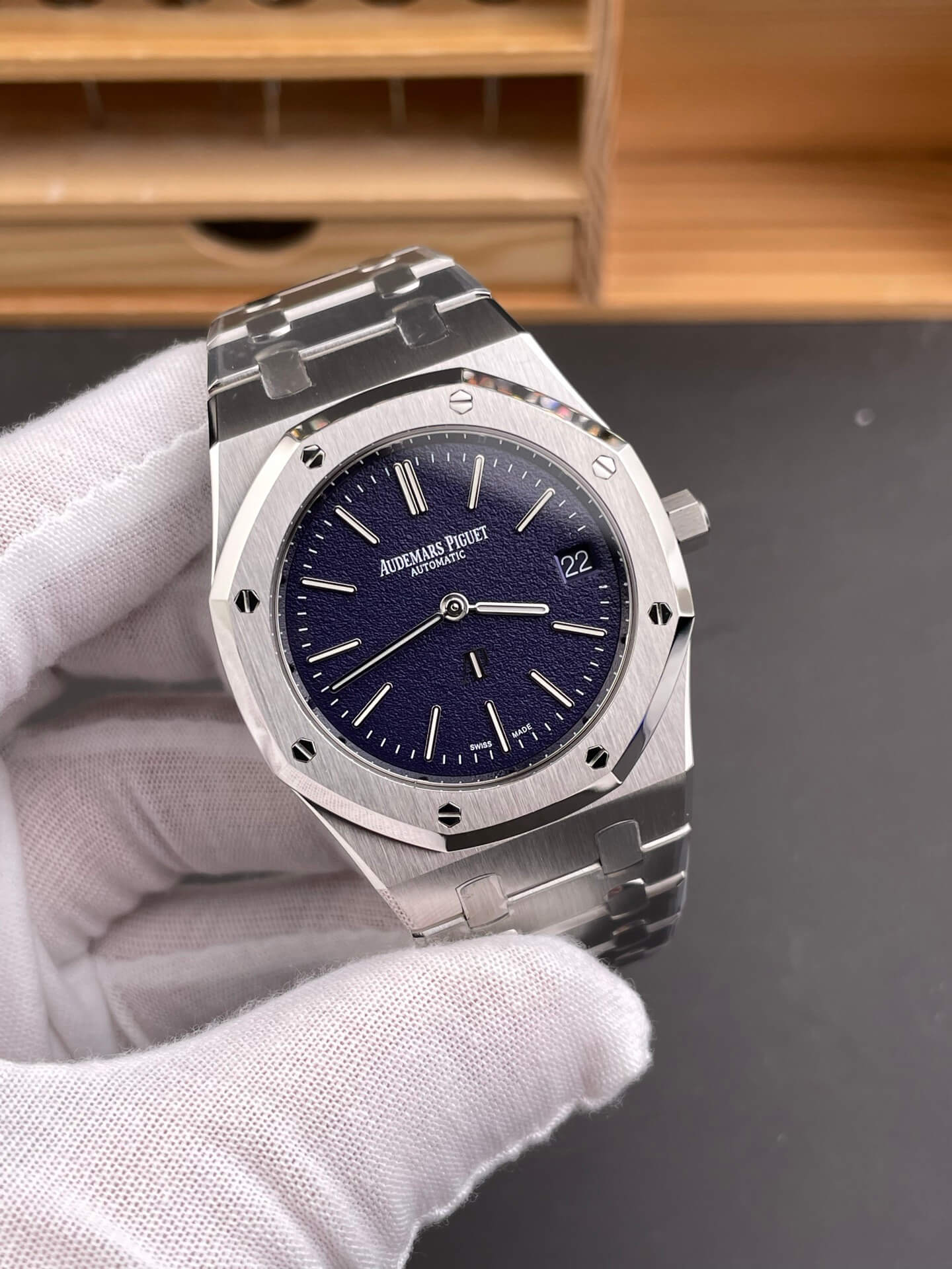 Audemars Piguet Replica Royal Oak Super Clone Watch 16202BC.OO.1240BC.02