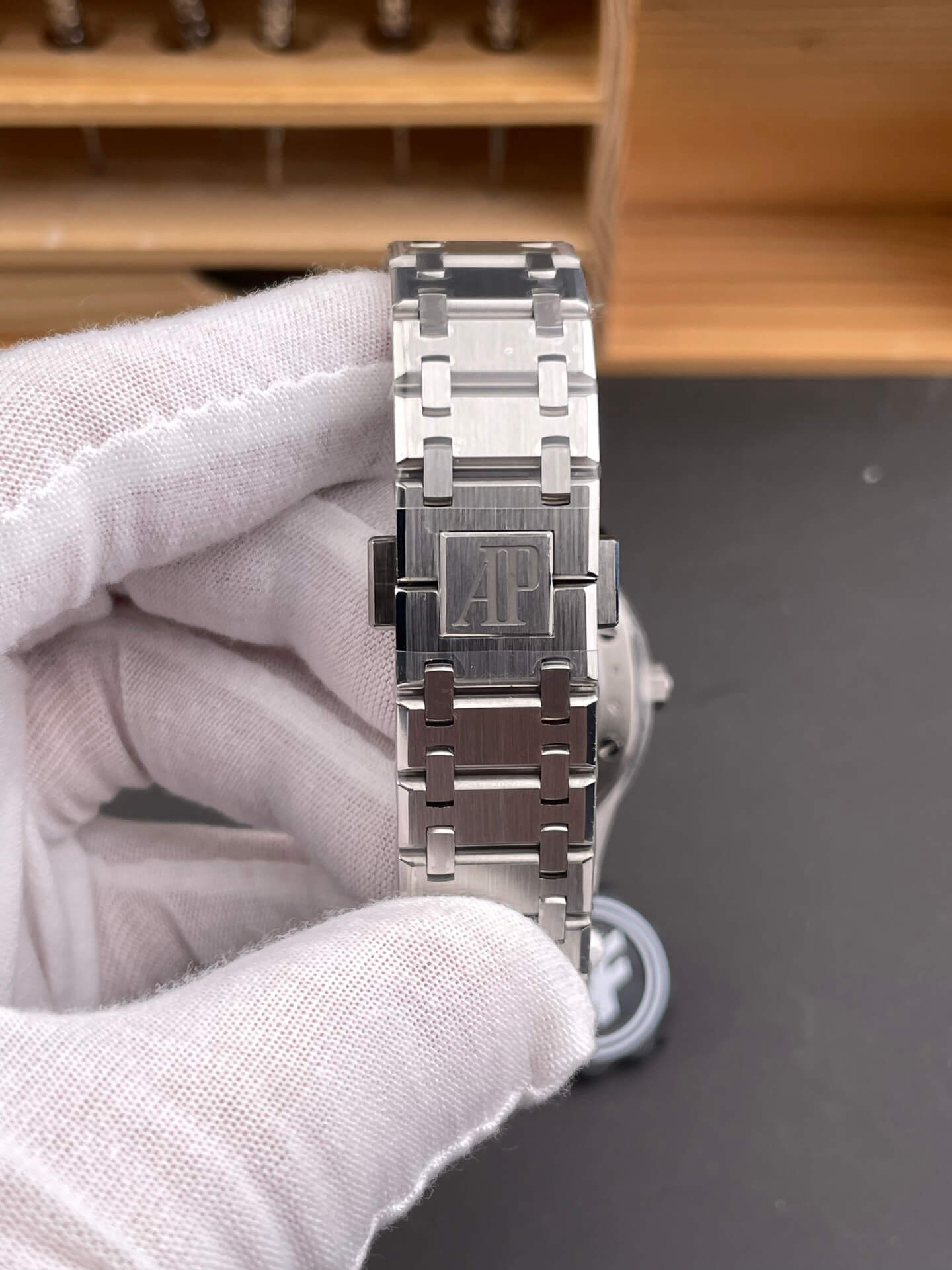 Audemars Piguet Replica Royal Oak Super Clone Watch 16202BC.OO.1240BC.02