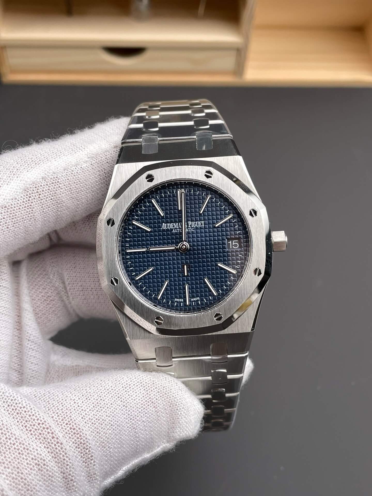 Audemars Piguet Replica Royal Oak Super Clone Watch 16202ST.OO.1240ST.02 Audemars Piguet Replica Royal Oak Super Clone Watch 16202ST.OO.1240ST.02