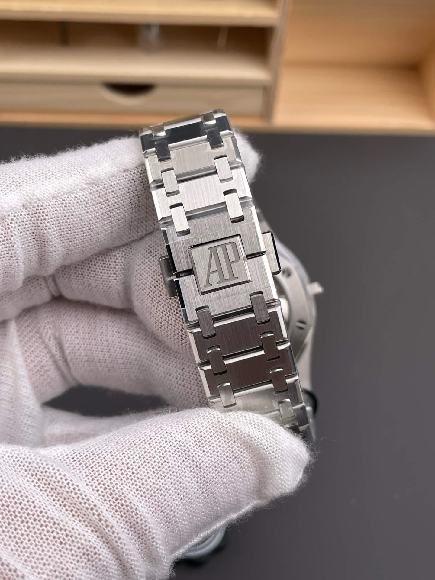 Audemars Piguet Replica Royal Oak Super Clone Watch 16202ST.OO.1240ST.02 Audemars Piguet Replica Royal Oak Super Clone Watch 16202ST.OO.1240ST.02