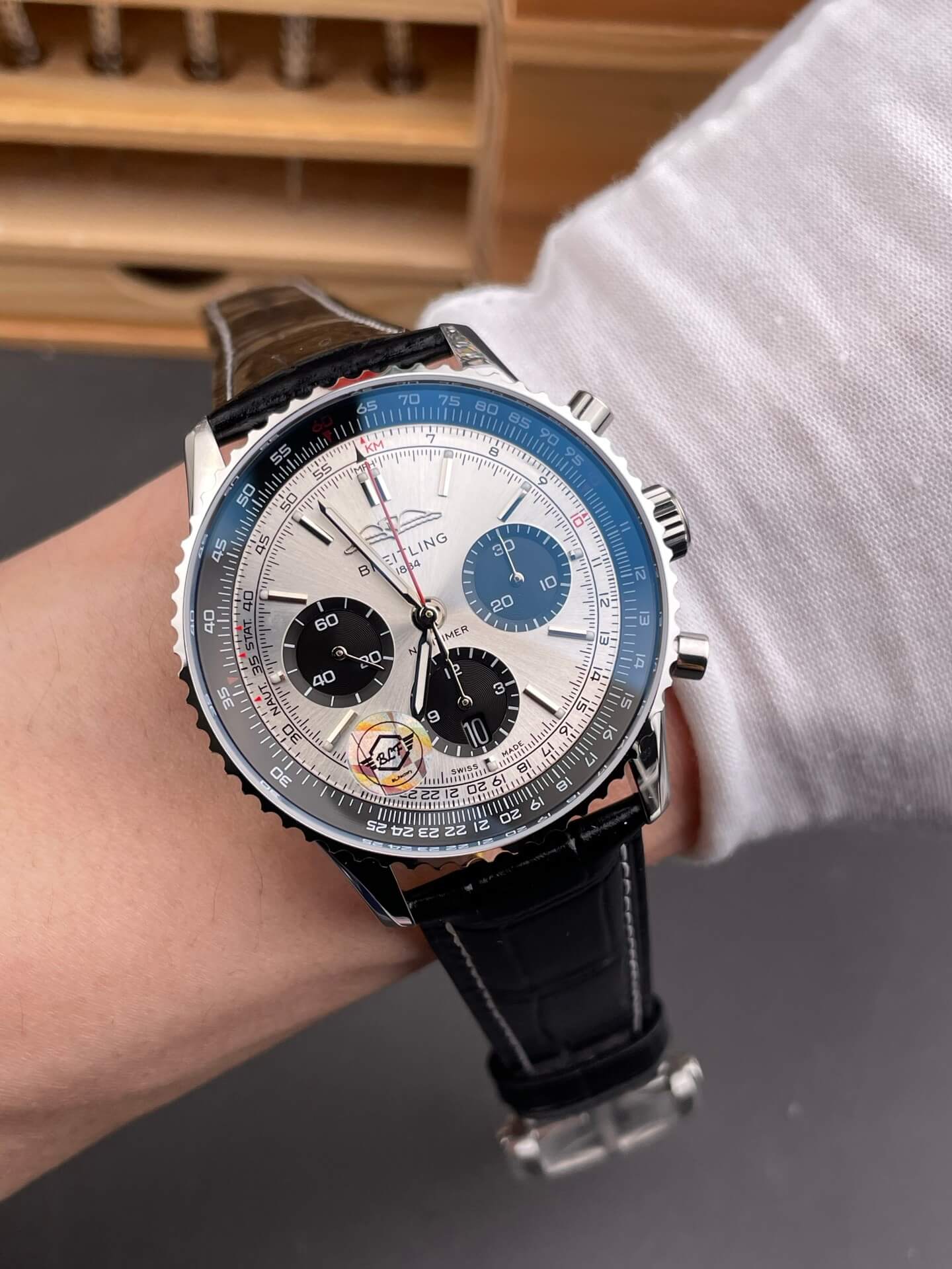 Breitling Replica Navitimer B01 Chronograph 43 Super Clone Watch AB0138241G1P1