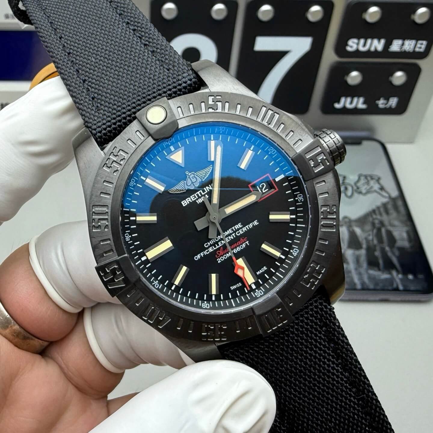 Breitling Replica Avenger Blackbird 44 Super Clone Watch V17311101B1W1