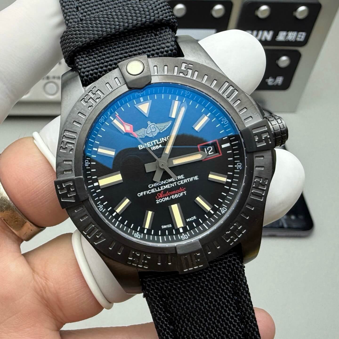 Breitling Replica Avenger Blackbird 44 Super Clone Watch V17311101B1W1
