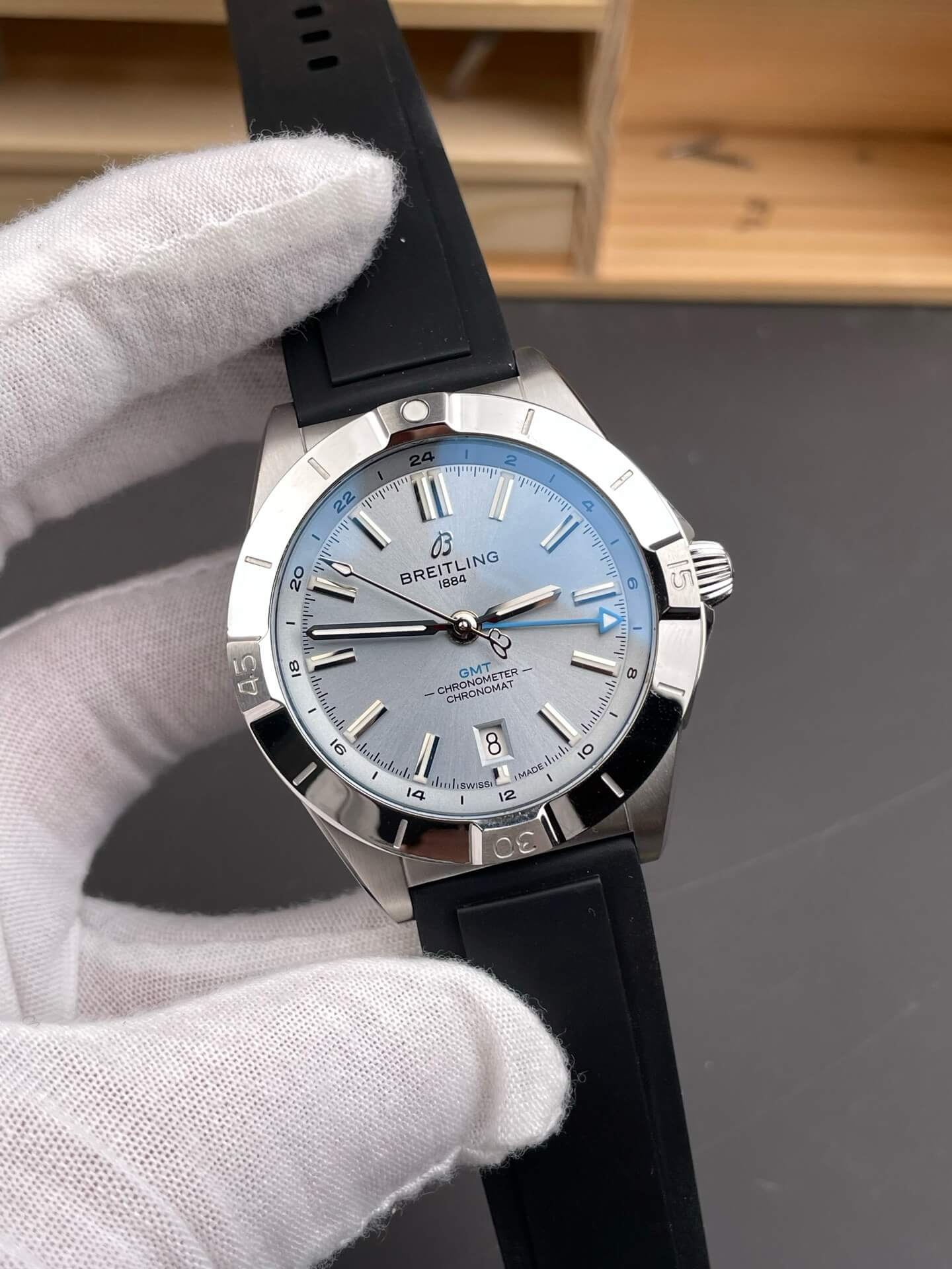Breitling Replica Chronomat Automatic GMT 40 Super Clone Watch P32398101C1S1 Breitling Replica Chronomat Automatic GMT 40 Super Clone Watch P32398101C1S1