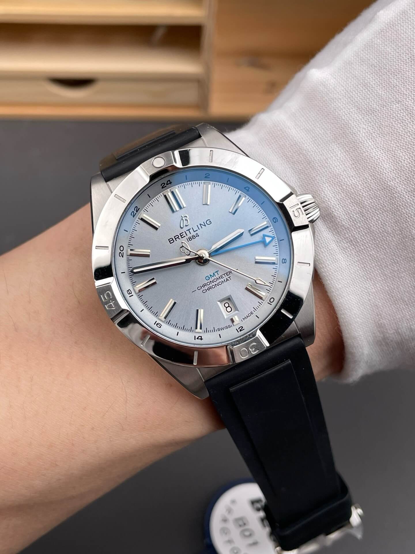 Breitling Replica Chronomat Automatic GMT 40 Super Clone Watch P32398101C1S1 Breitling Replica Chronomat Automatic GMT 40 Super Clone Watch P32398101C1S1