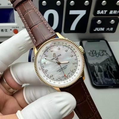Breitling Replica Navitimer Automatic 35 Super Clone Watch R17395211A1P1