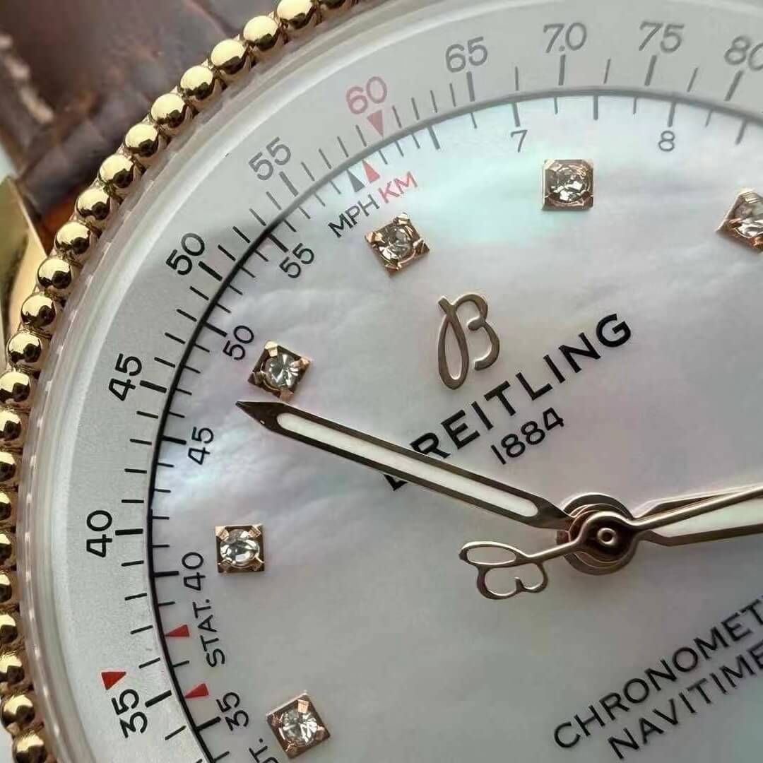 Breitling Replica Navitimer Automatic 35 Super Clone Watch R17395211A1P1