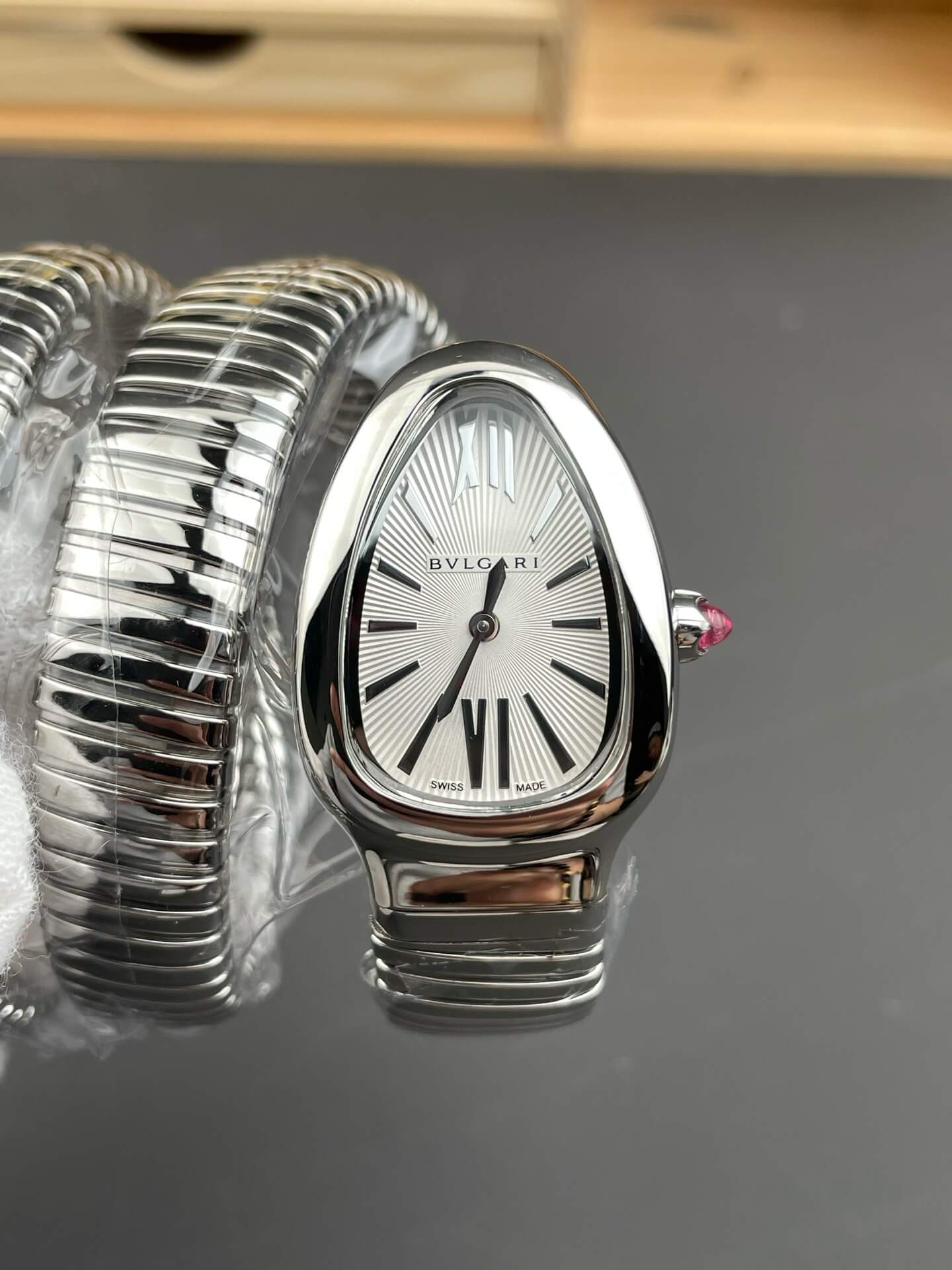 Bvlgari Replica Serpenti Tubogas Super Clone Watch 101911 Bvlgari Replica Serpenti Tubogas Super Clone Watch 101911