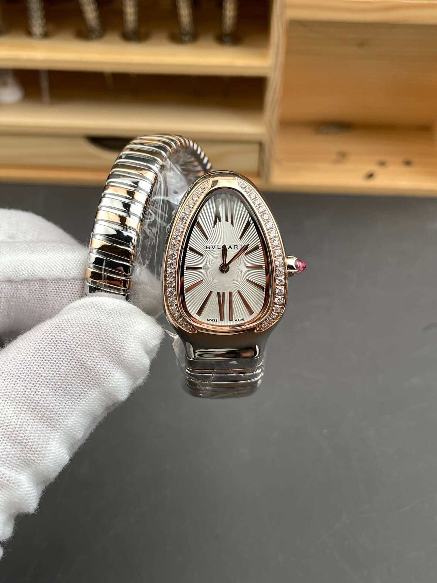 Bvlgari Replica Serpenti Tubogas Super Clone Watch 102237 Bvlgari Replica Serpenti Tubogas Super Clone Watch 102237