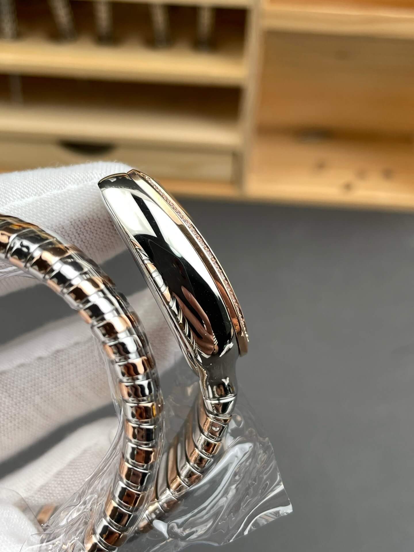 Bvlgari Replica Serpenti Tubogas Super Clone Watch 102237 Bvlgari Replica Serpenti Tubogas Super Clone Watch 102237