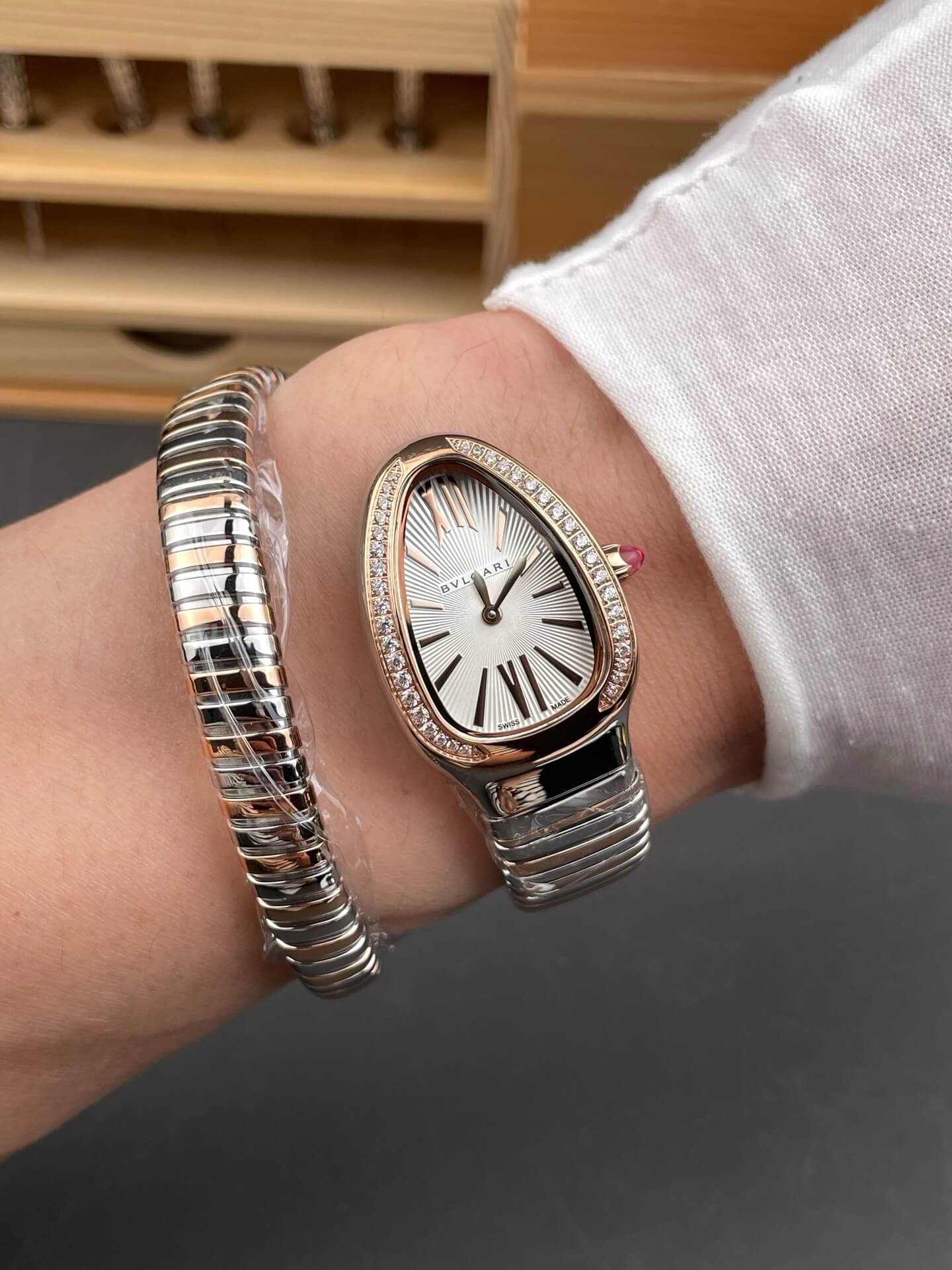 Bvlgari Replica Serpenti Tubogas Super Clone Watch 102237 Bvlgari Replica Serpenti Tubogas Super Clone Watch 102237