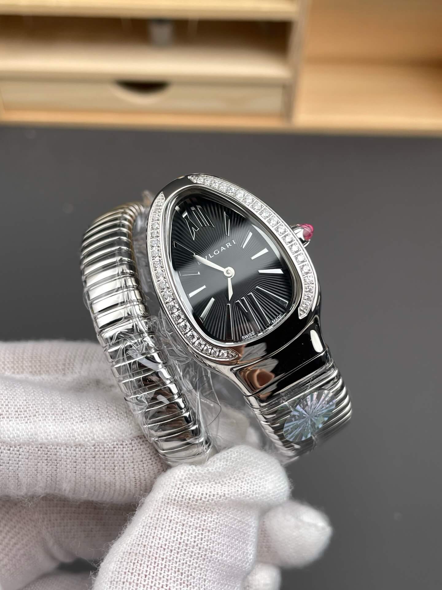 Bvlgari Replica Serpenti Tubogas Super Clone Watch 103434 Bvlgari Replica Serpenti Tubogas Super Clone Watch 103434