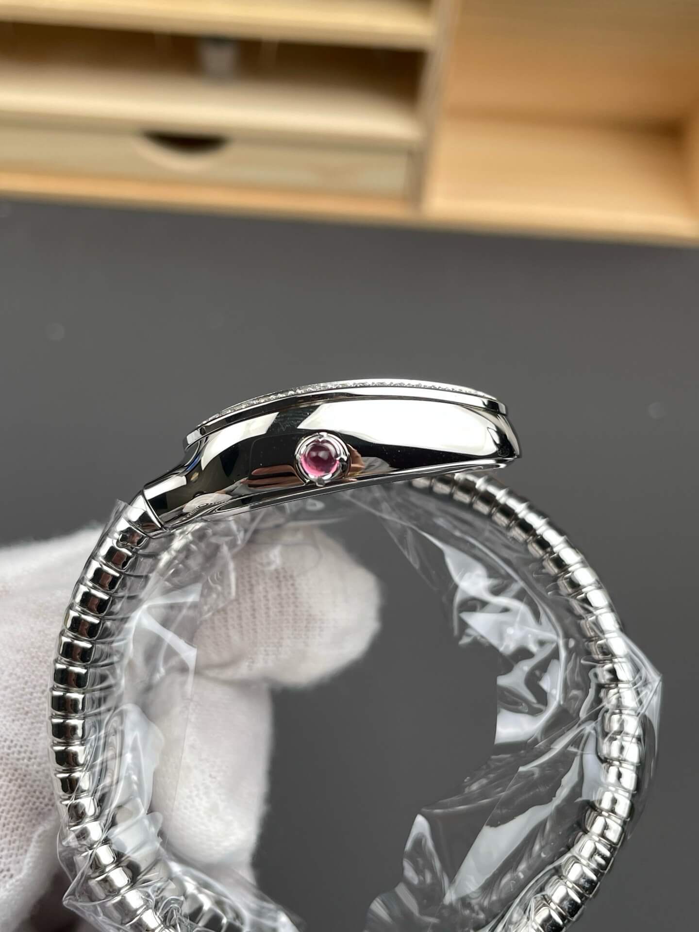 Bvlgari Replica Serpenti Tubogas Super Clone Watch 103434 Bvlgari Replica Serpenti Tubogas Super Clone Watch 103434