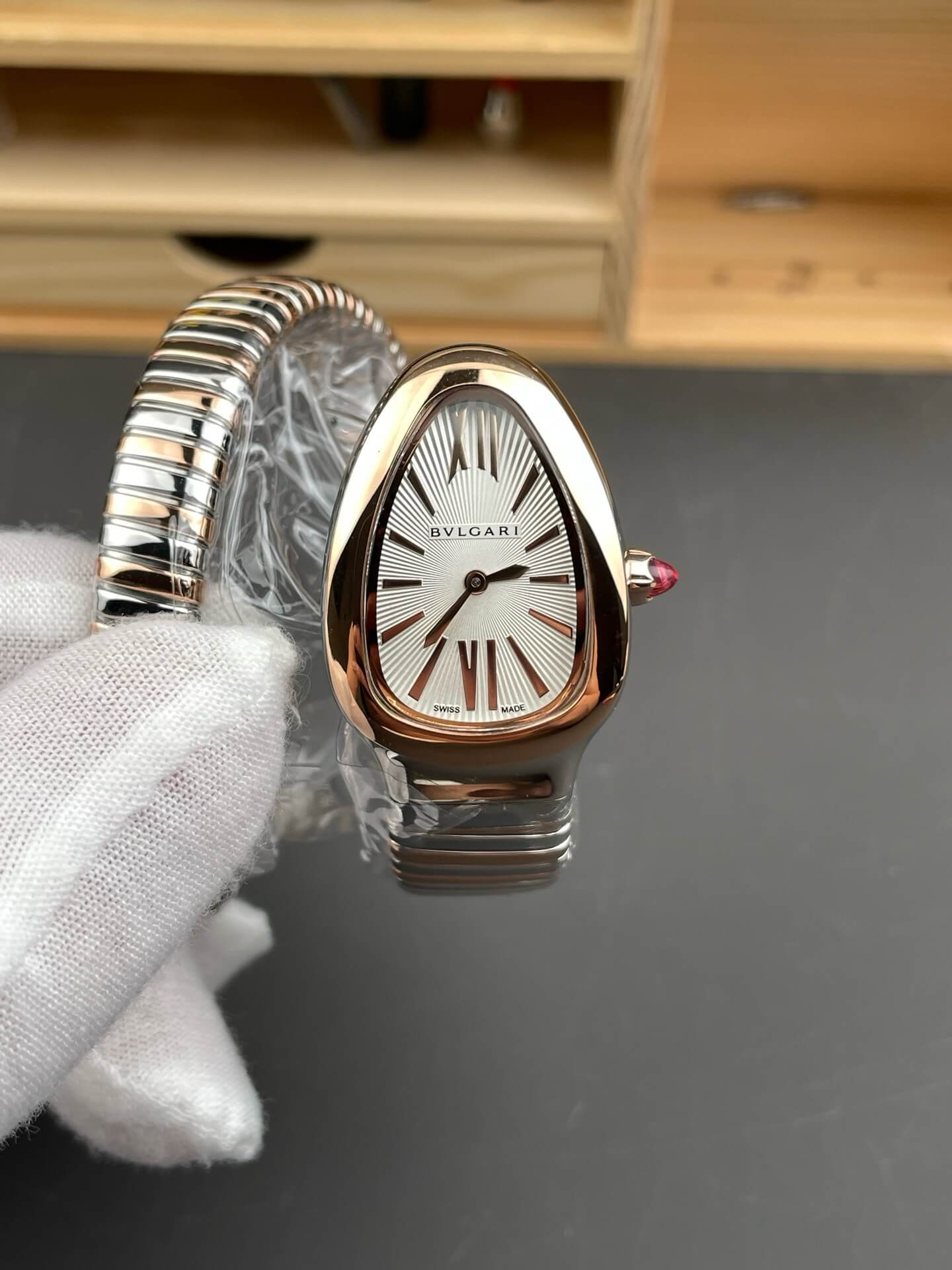 Bvlgari Replica Serpenti Tubogas Super Clone Watch 103708 Bvlgari Replica Serpenti Tubogas Super Clone Watch 103708