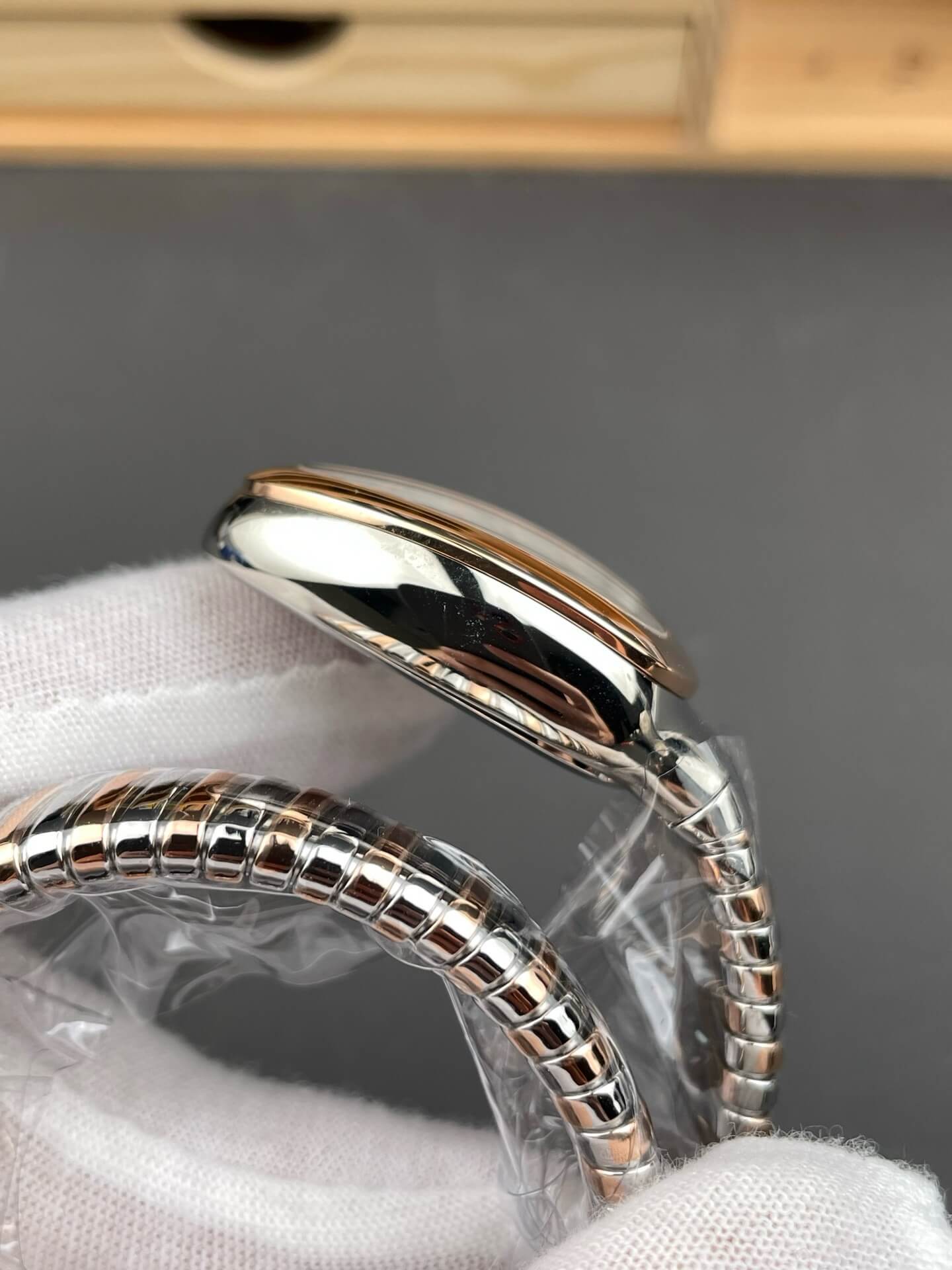 Bvlgari Replica Serpenti Tubogas Super Clone Watch 103708 Bvlgari Replica Serpenti Tubogas Super Clone Watch 103708