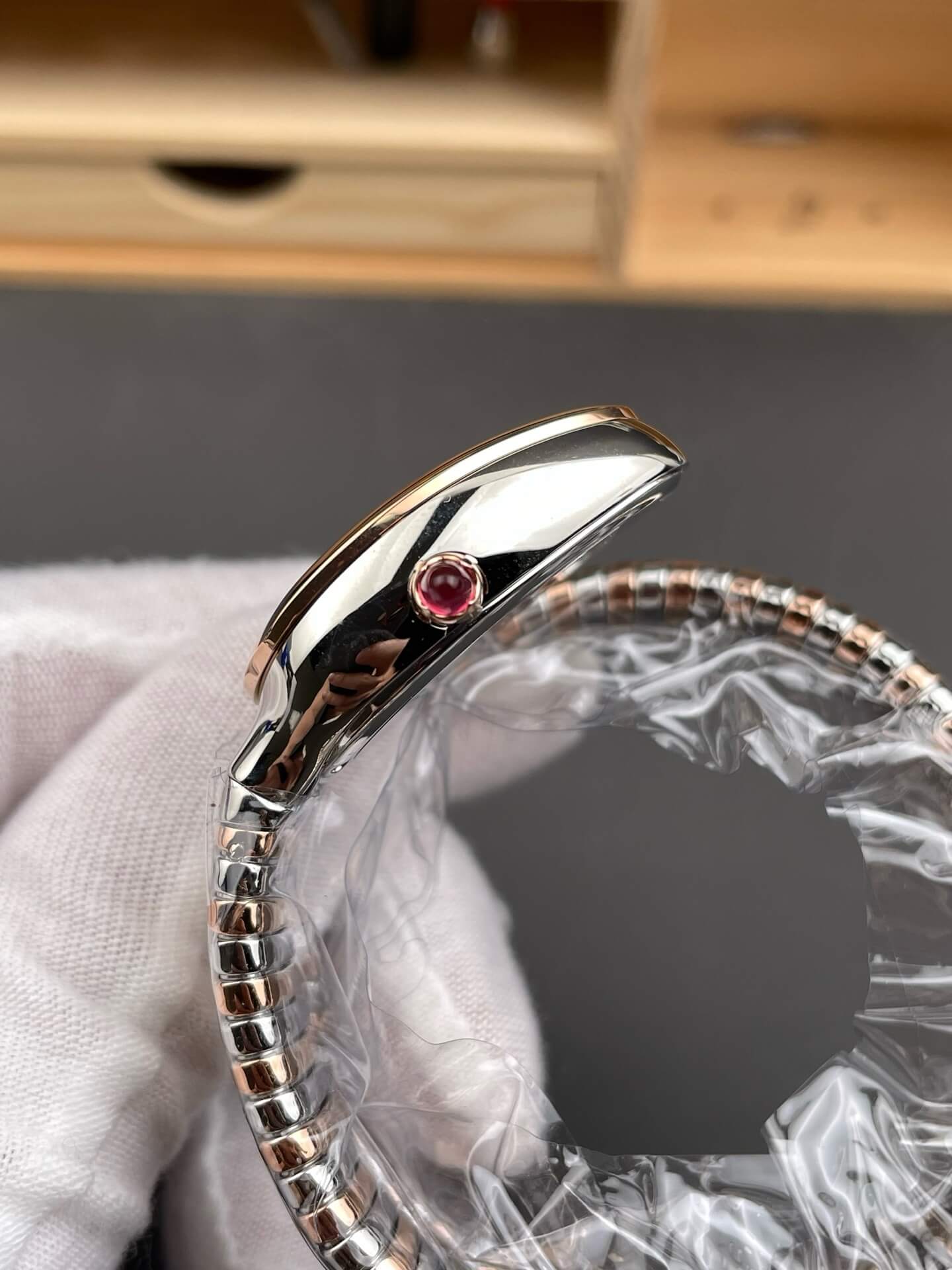 Bvlgari Replica Serpenti Tubogas Super Clone Watch 103708 Bvlgari Replica Serpenti Tubogas Super Clone Watch 103708