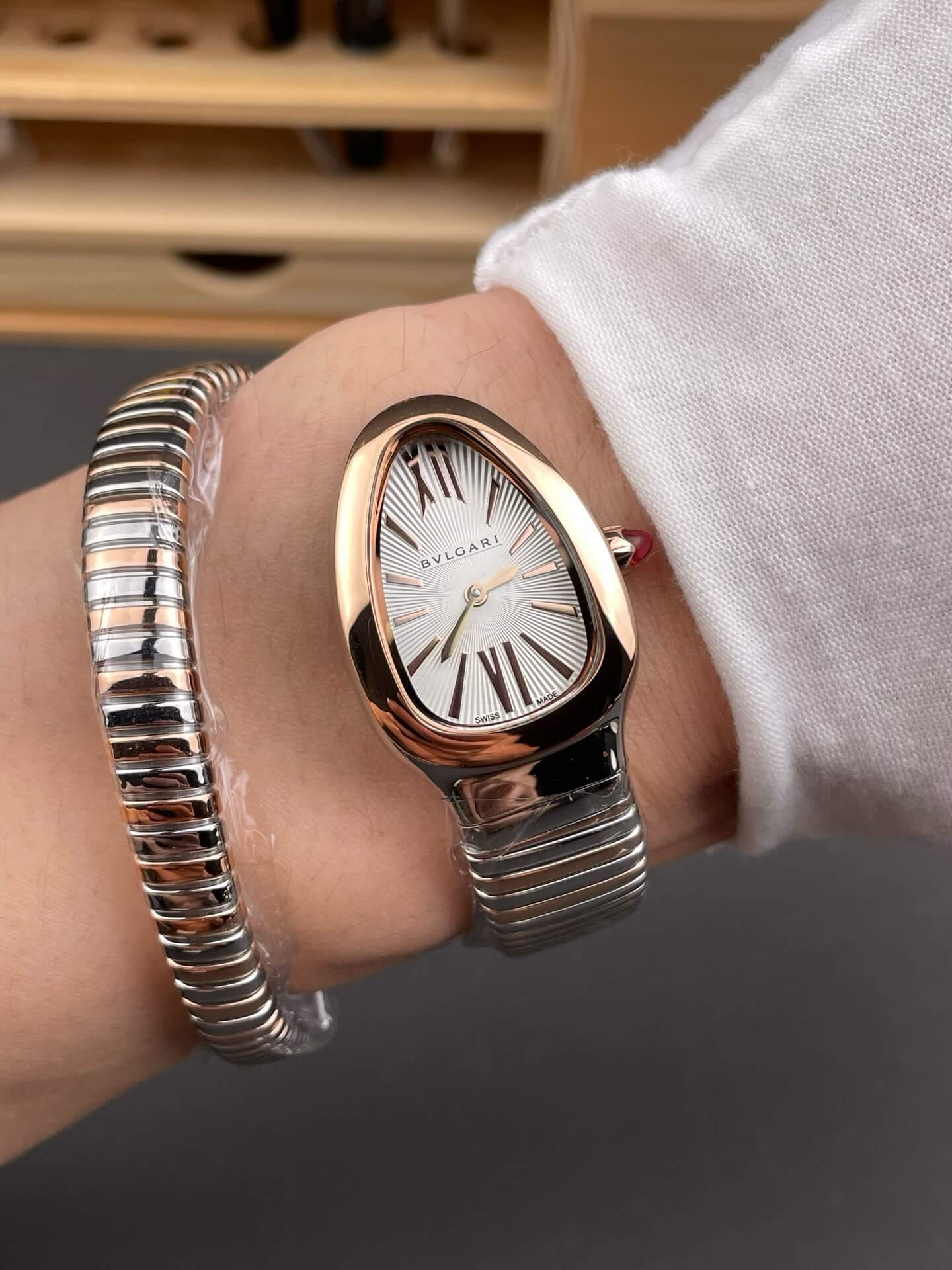 Bvlgari Replica Serpenti Tubogas Super Clone Watch 103708 Bvlgari Replica Serpenti Tubogas Super Clone Watch 103708