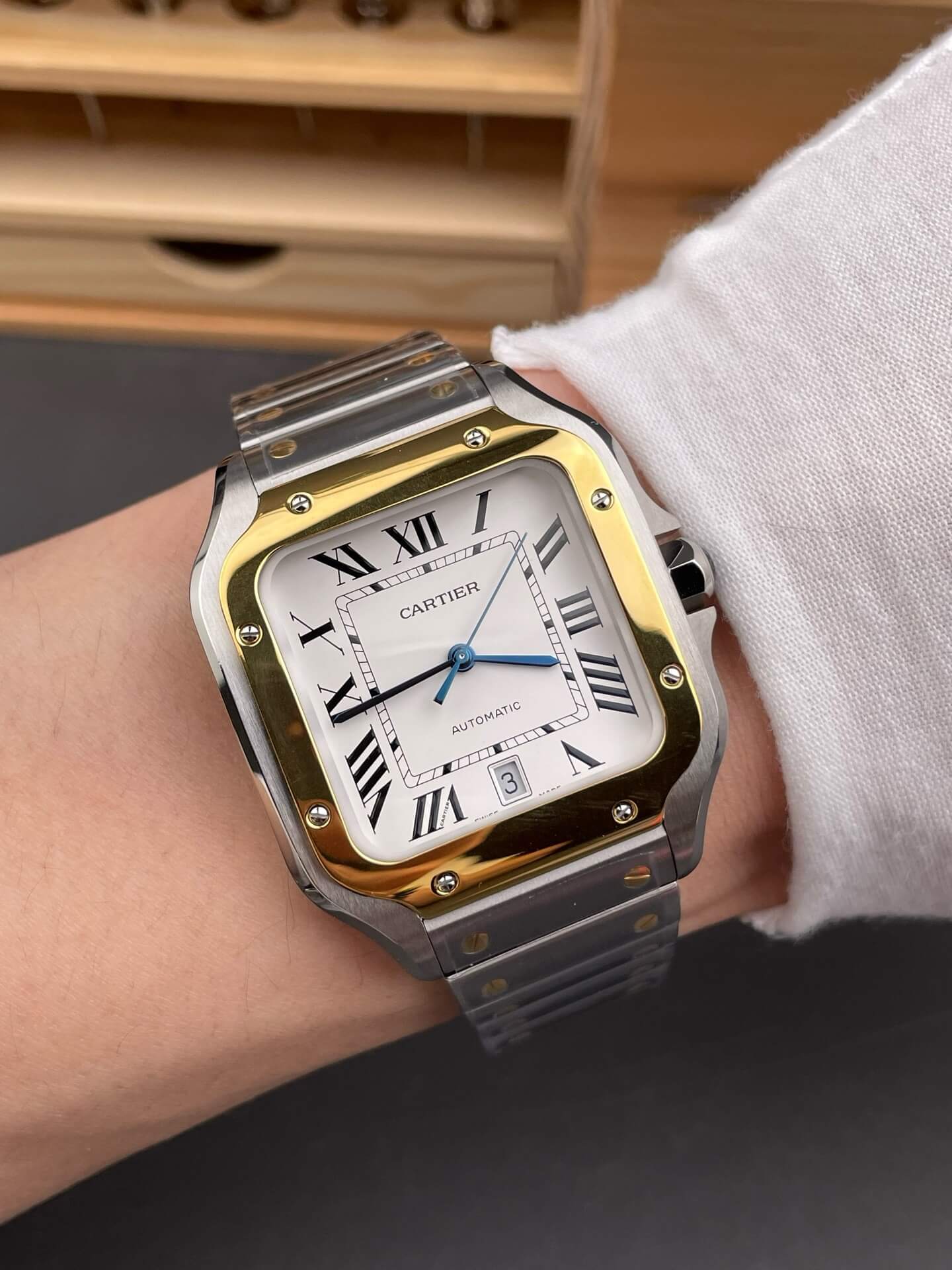 Cartier Replica Santos Super Clone Watch W2SA0009 Cartier Replica Santos Super Clone Watch W2SA0009