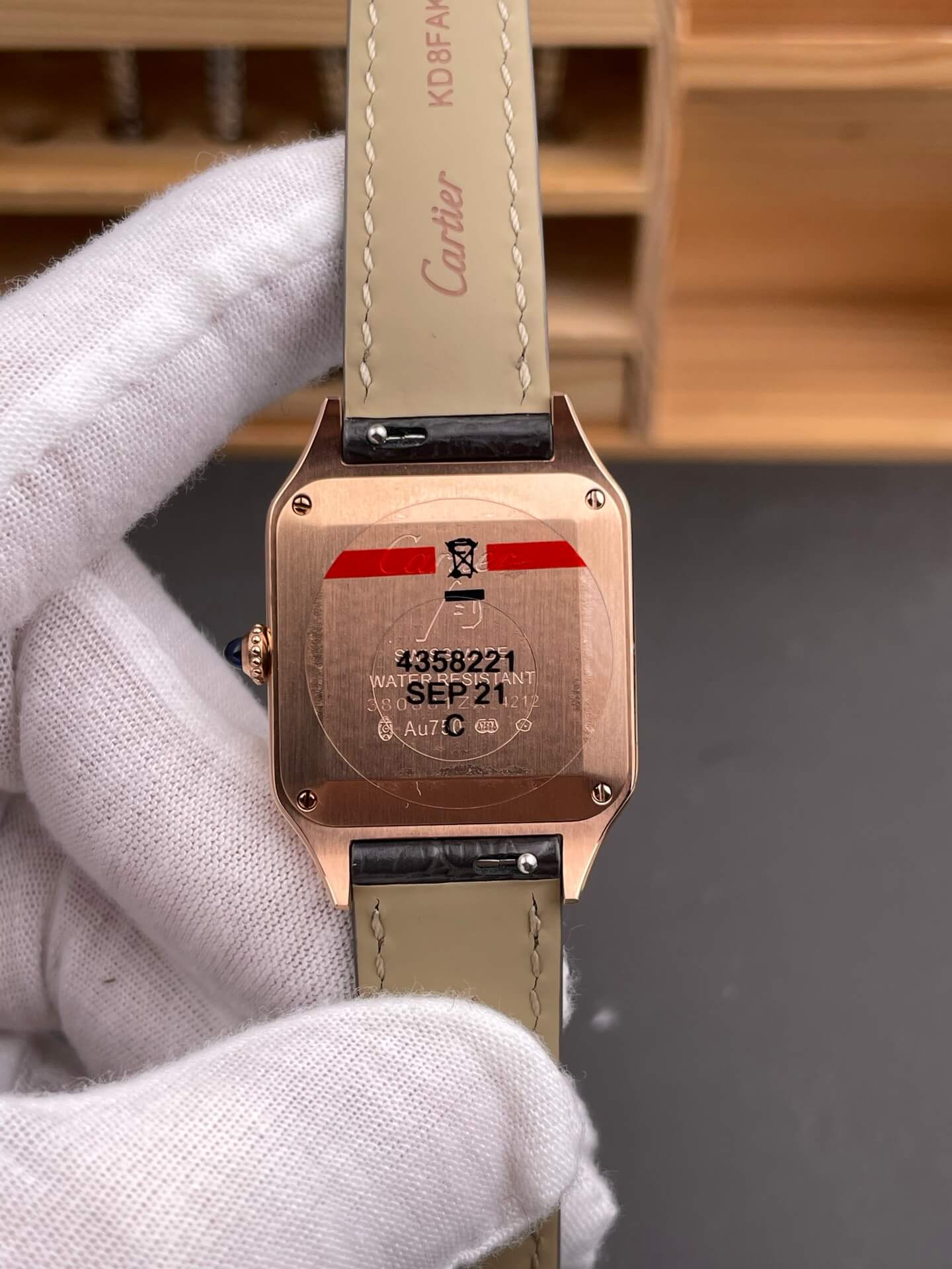 Cartier Replica Santos-Dumont Super Clone Watch WGSA0117