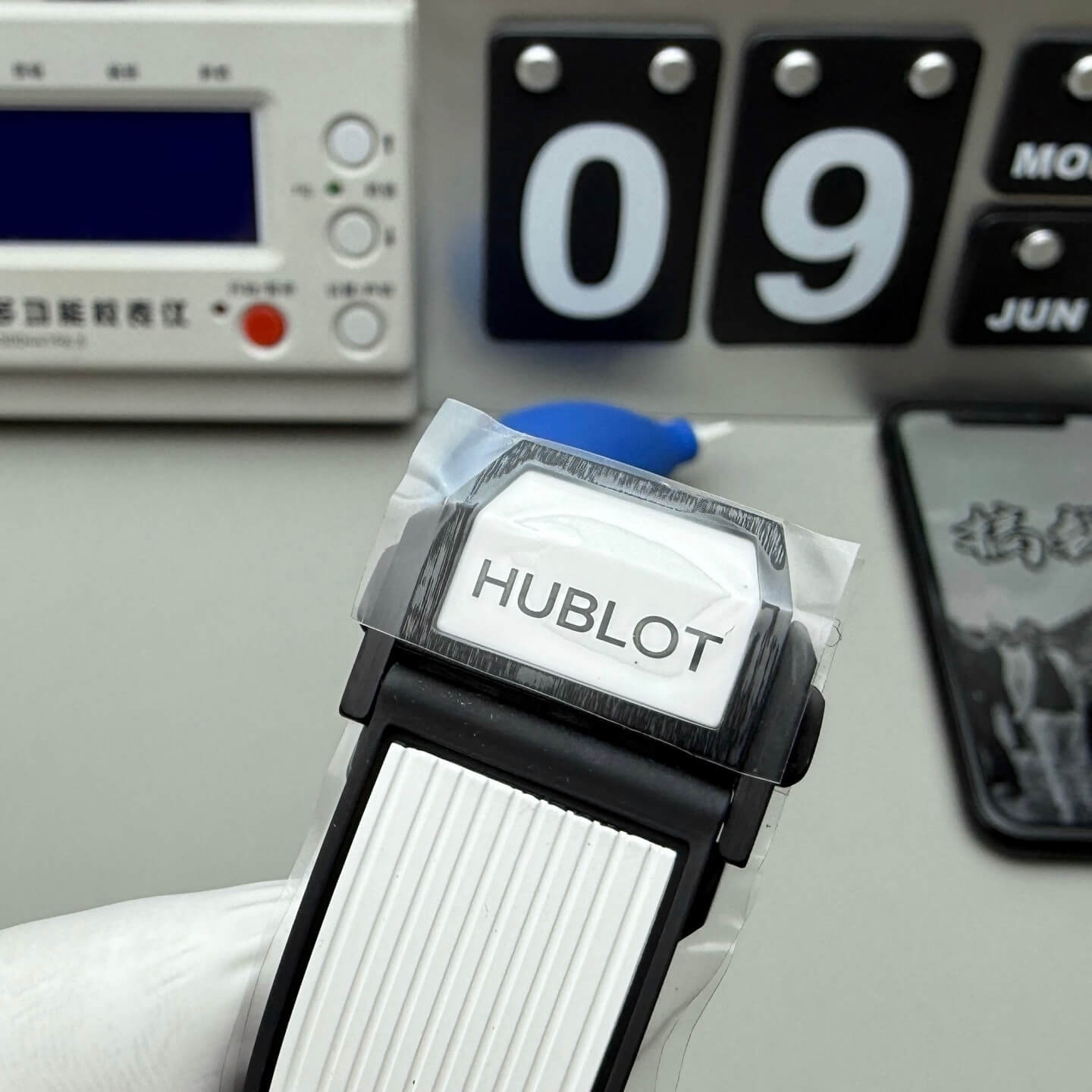 Hublot Replica Big Bang Unico White Ceramic Super Clone Watch 441.HX.1171.RX