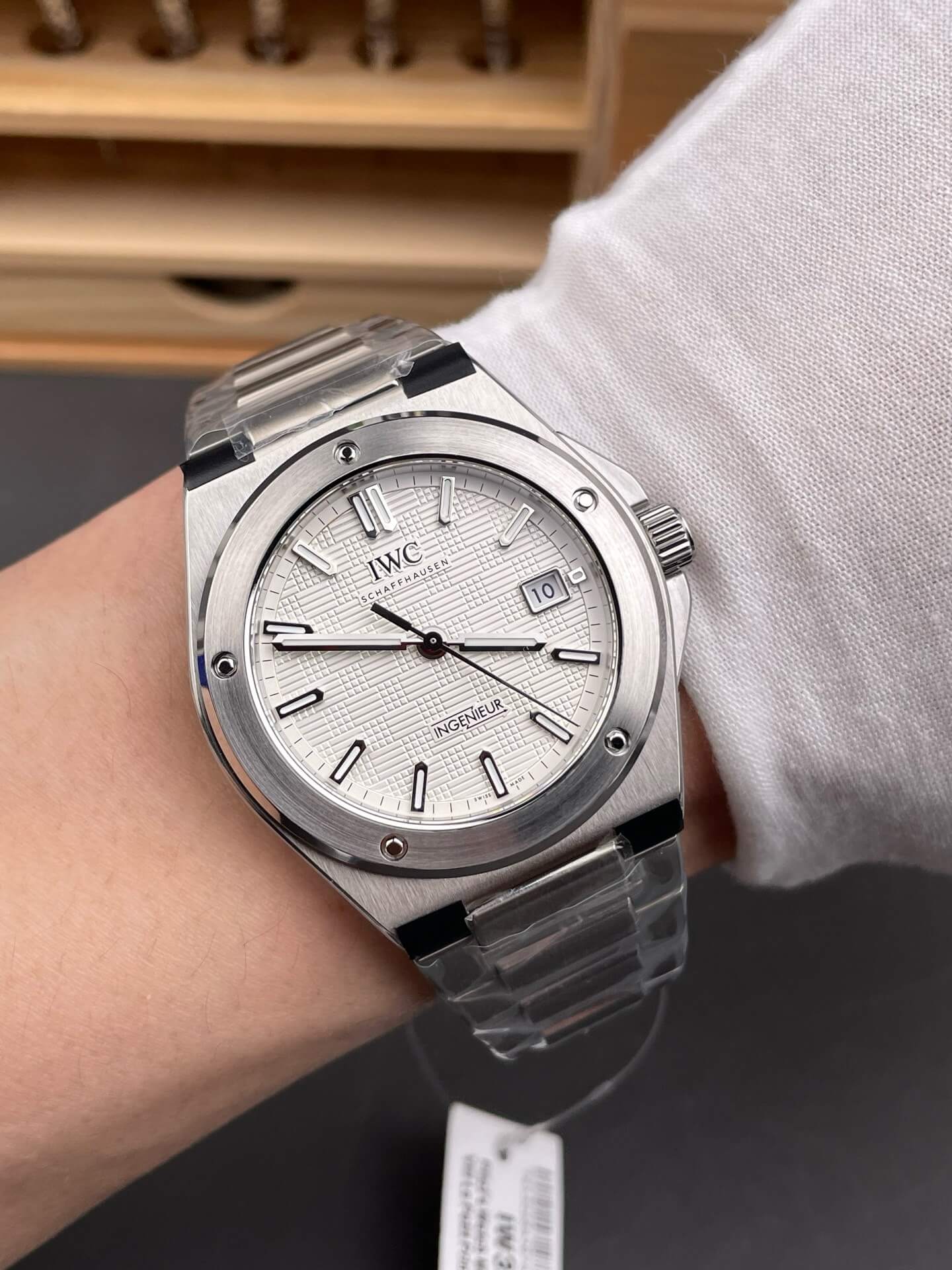 IWC Replica Ingenieur Automatic 40 Super Clone Watch IW328902 IWC Replica Ingenieur Automatic 40 Super Clone Watch IW328902