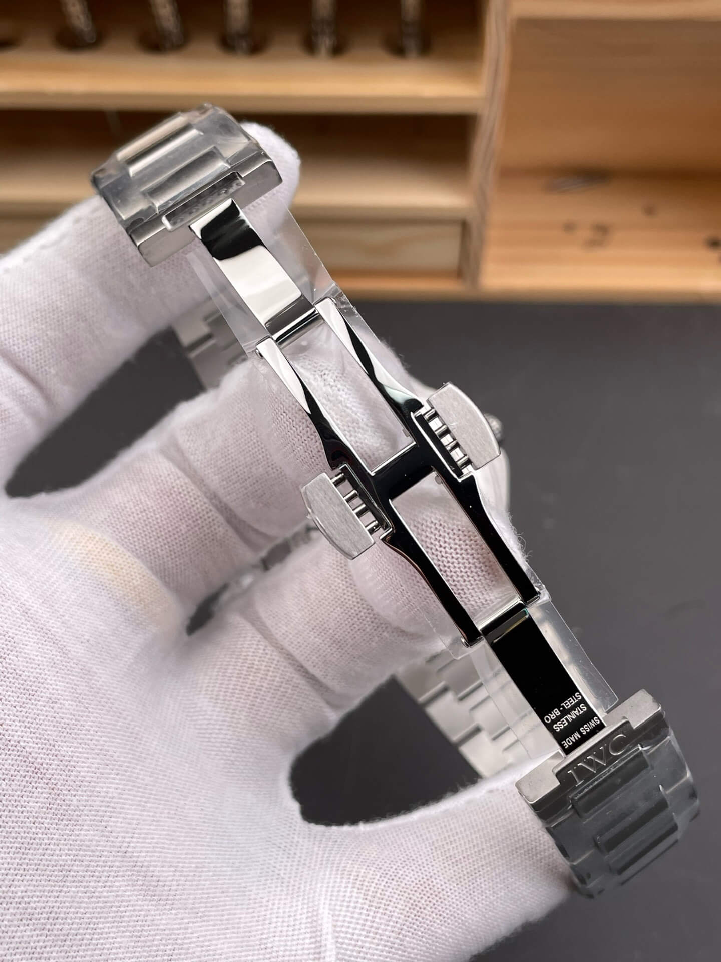 IWC Replica Ingenieur Automatic 40 Super Clone Watch IW328902 IWC Replica Ingenieur Automatic 40 Super Clone Watch IW328902